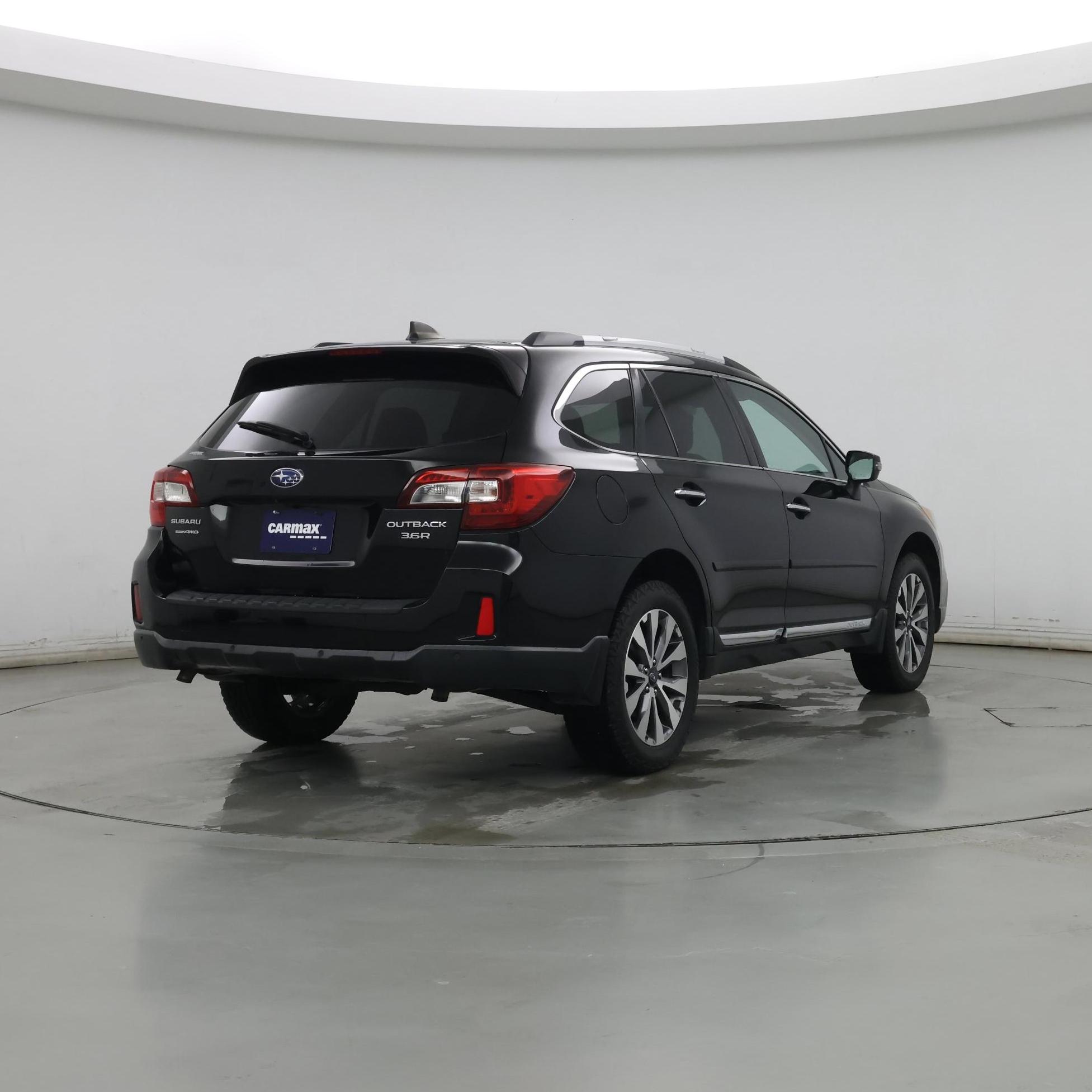 Thumbnail: 2017 Subaru Outback - 8