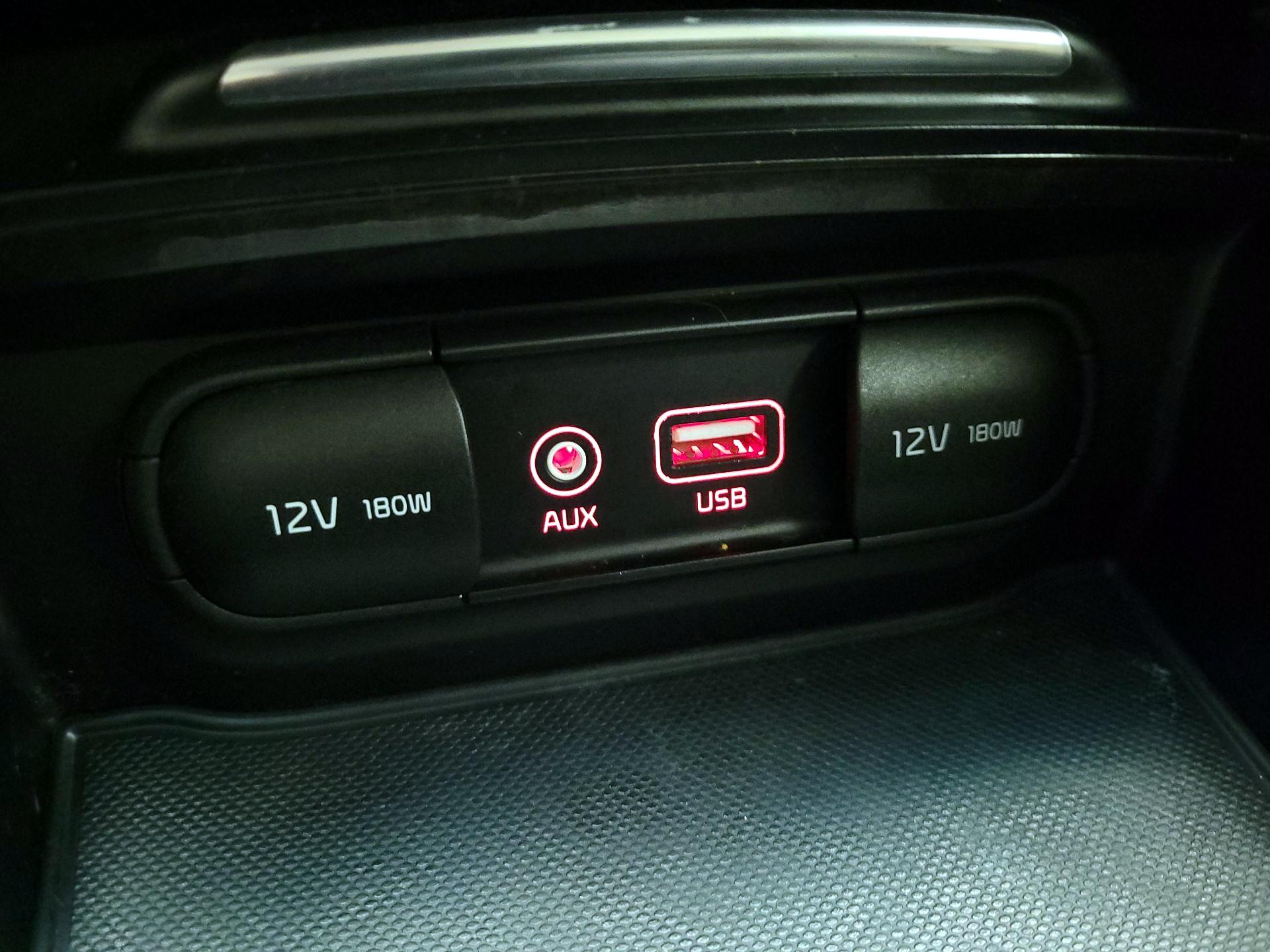 Thumbnail: 2017 Kia Optima - 19