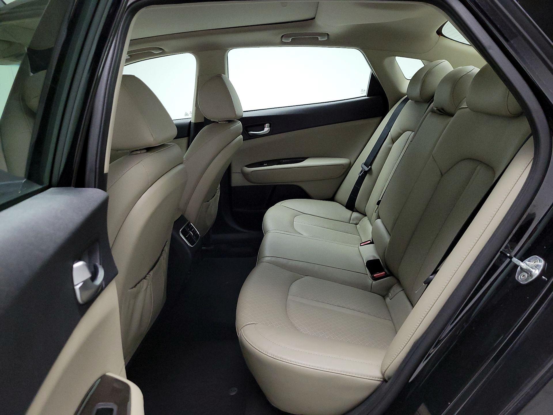 Thumbnail: 2017 Kia Optima - 20