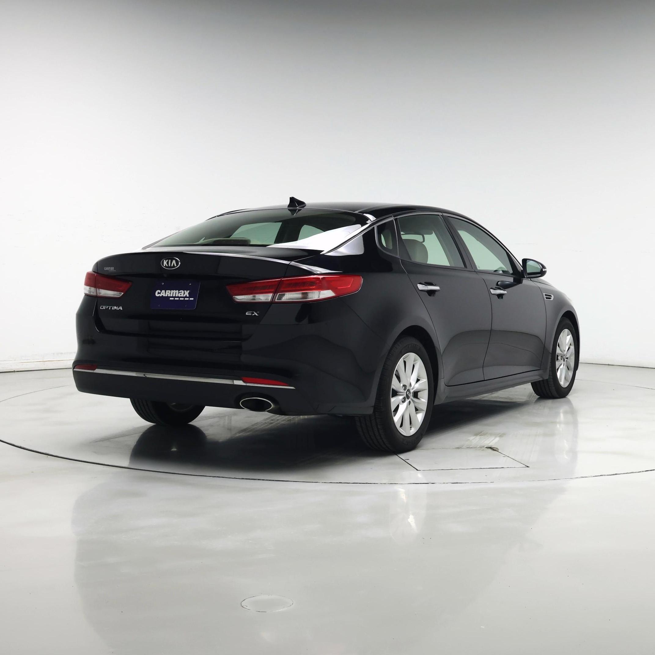 Thumbnail: 2017 Kia Optima - 8