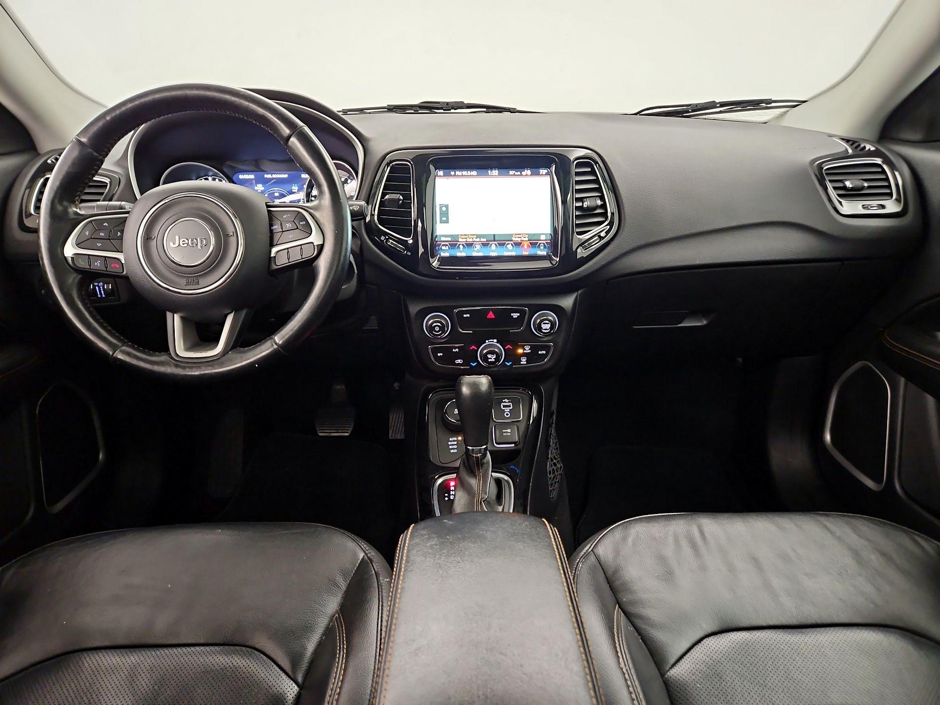 Thumbnail: 2020 Jeep Compass - 9