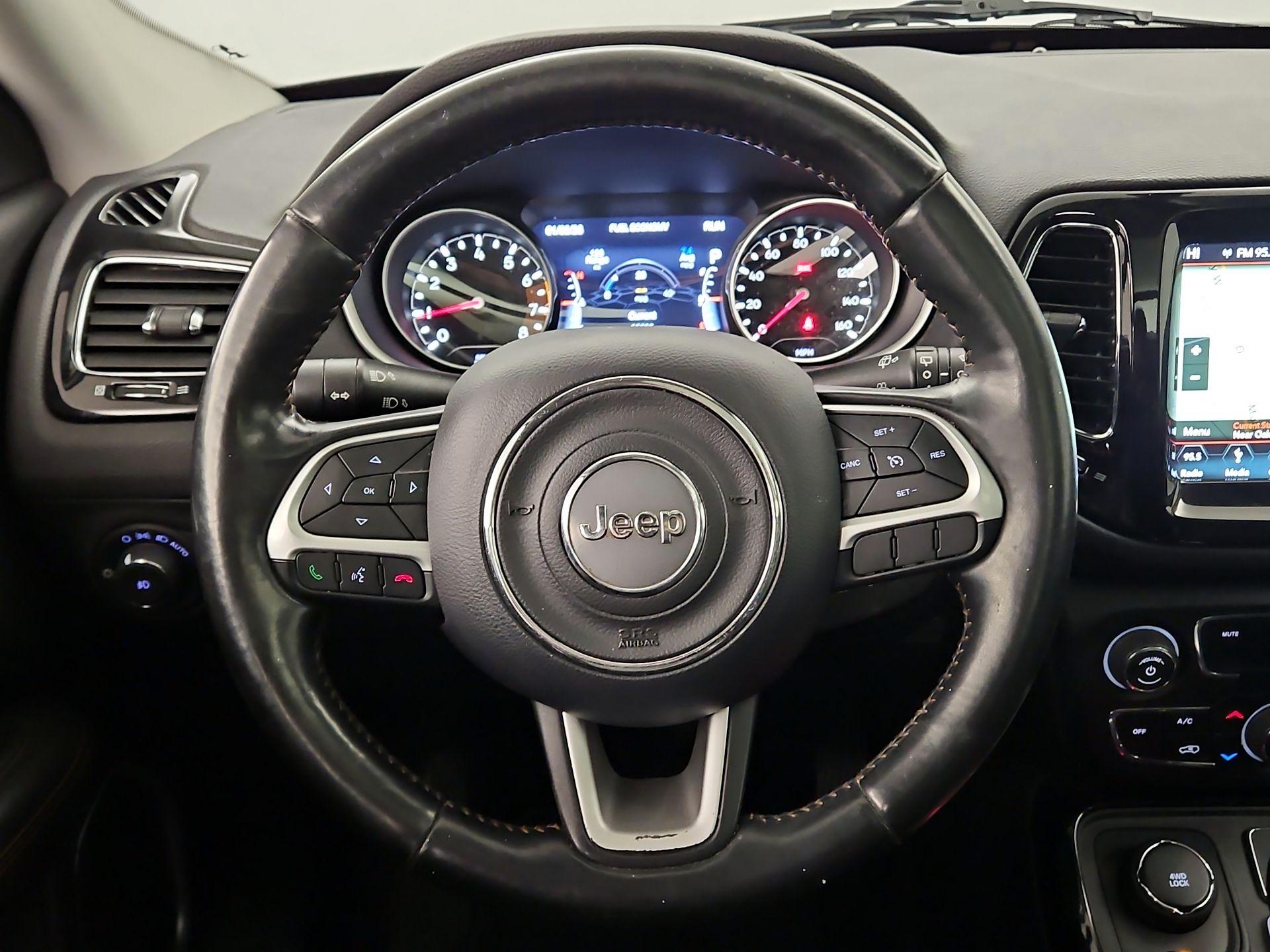 Thumbnail: 2020 Jeep Compass - 10