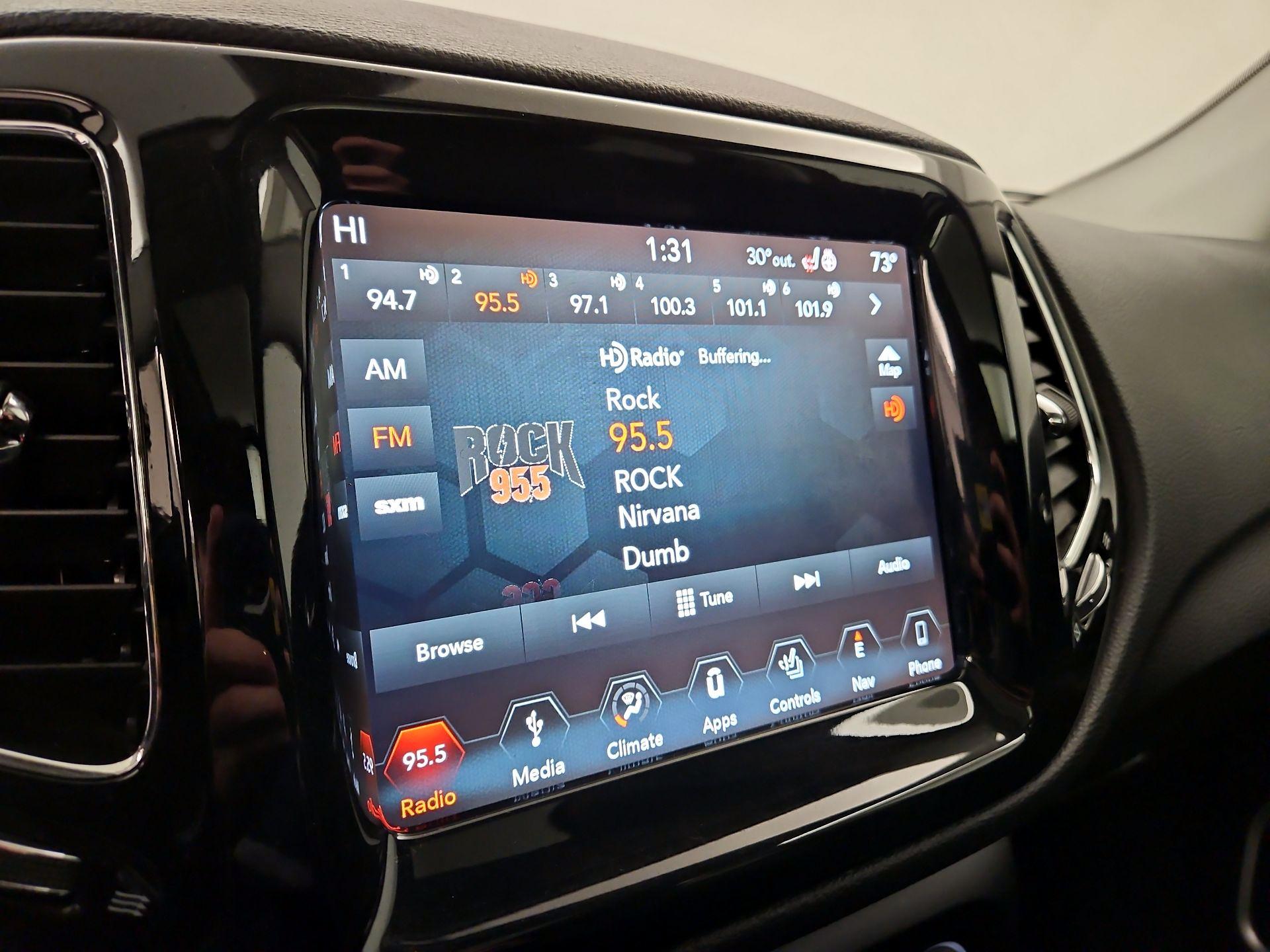 Thumbnail: 2020 Jeep Compass - 16