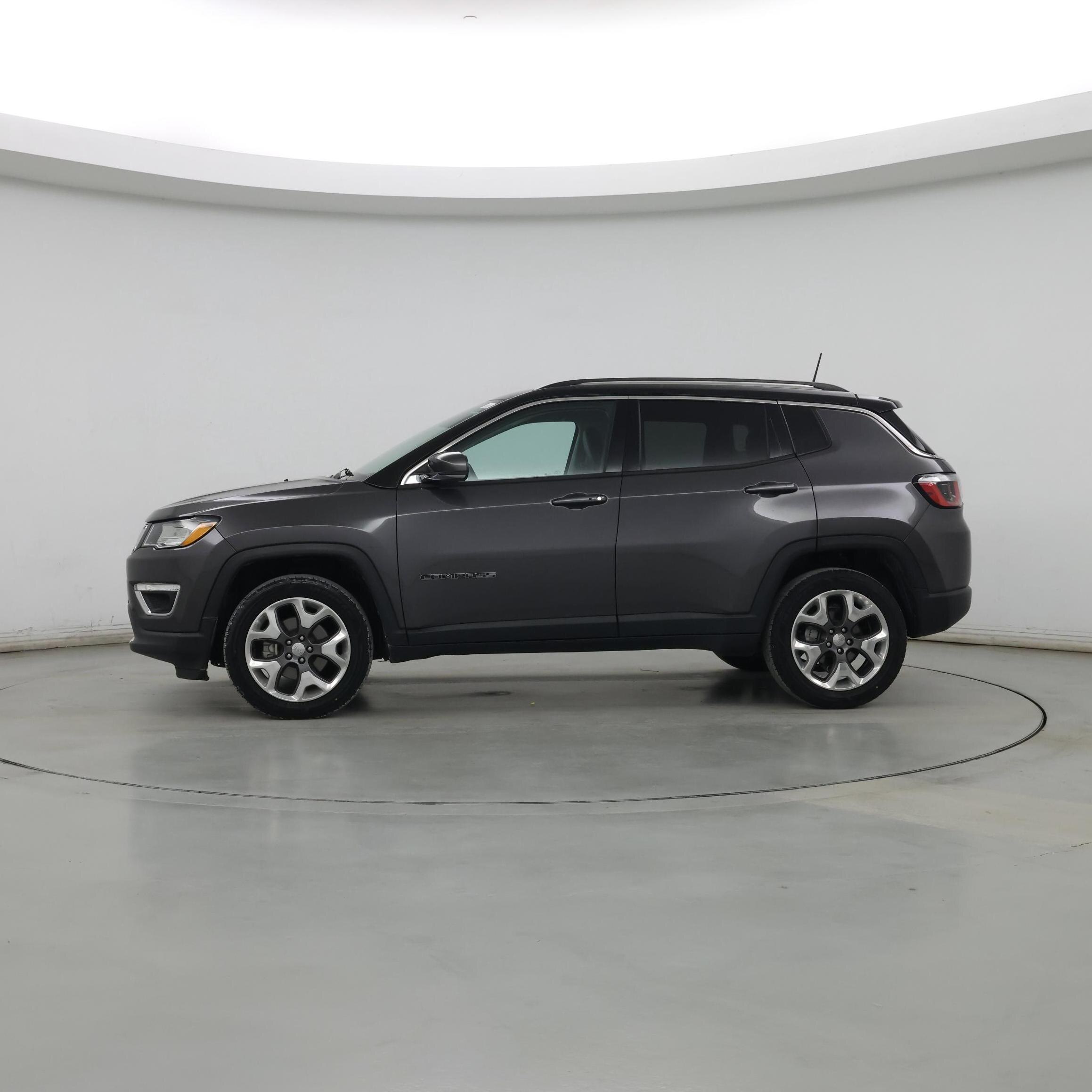 Thumbnail: 2020 Jeep Compass - 3