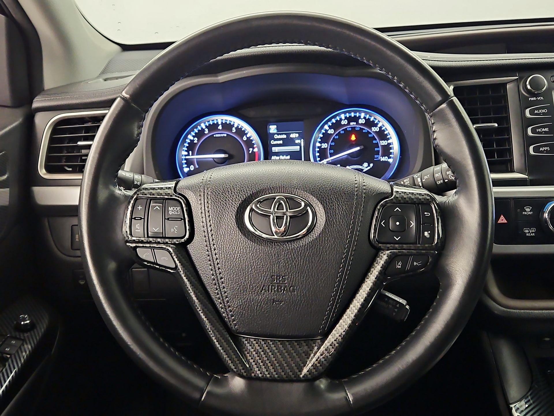 Thumbnail: 2018 Toyota Highlander - 10