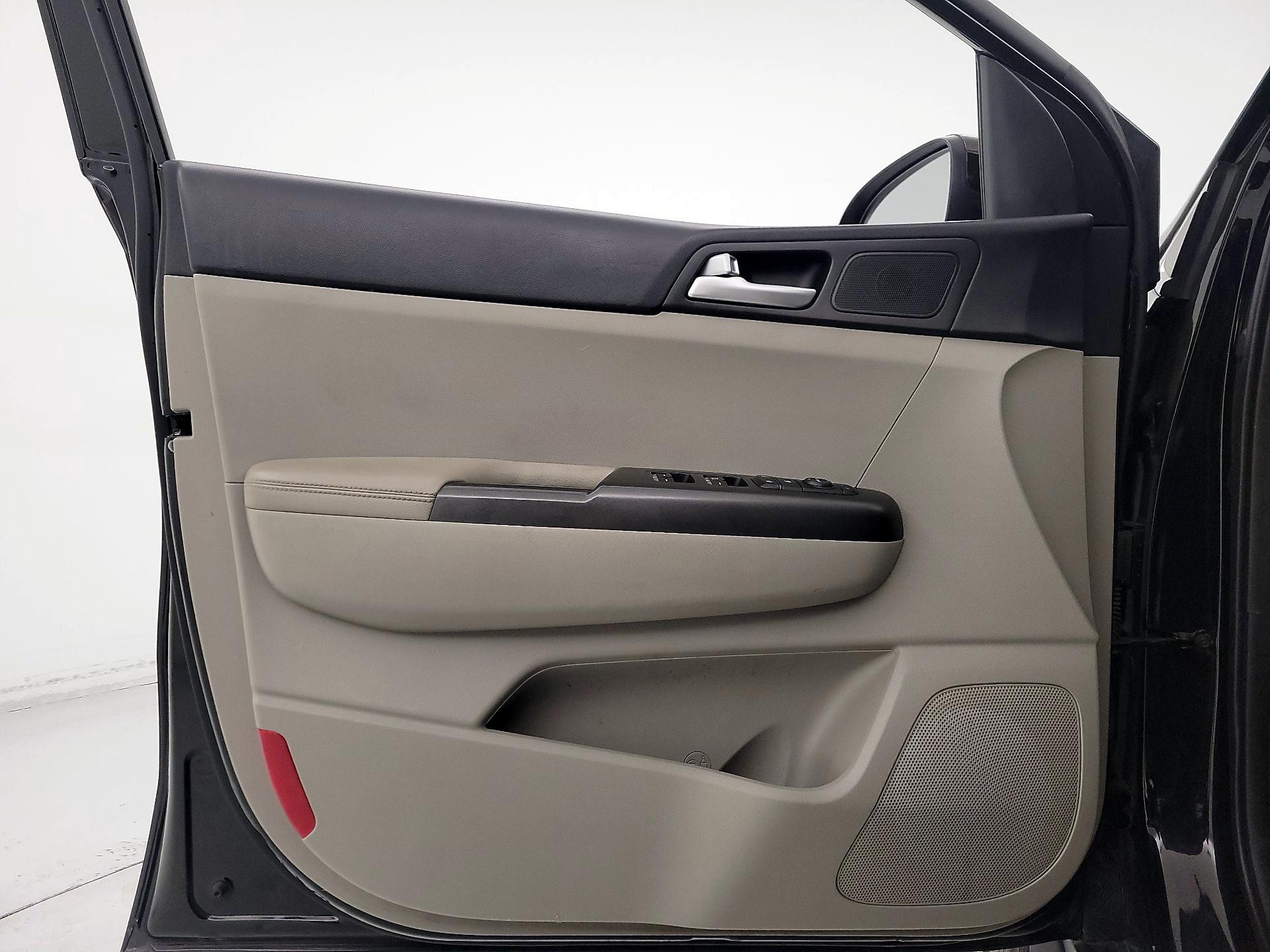 Thumbnail: 2020 Kia Sportage - 12