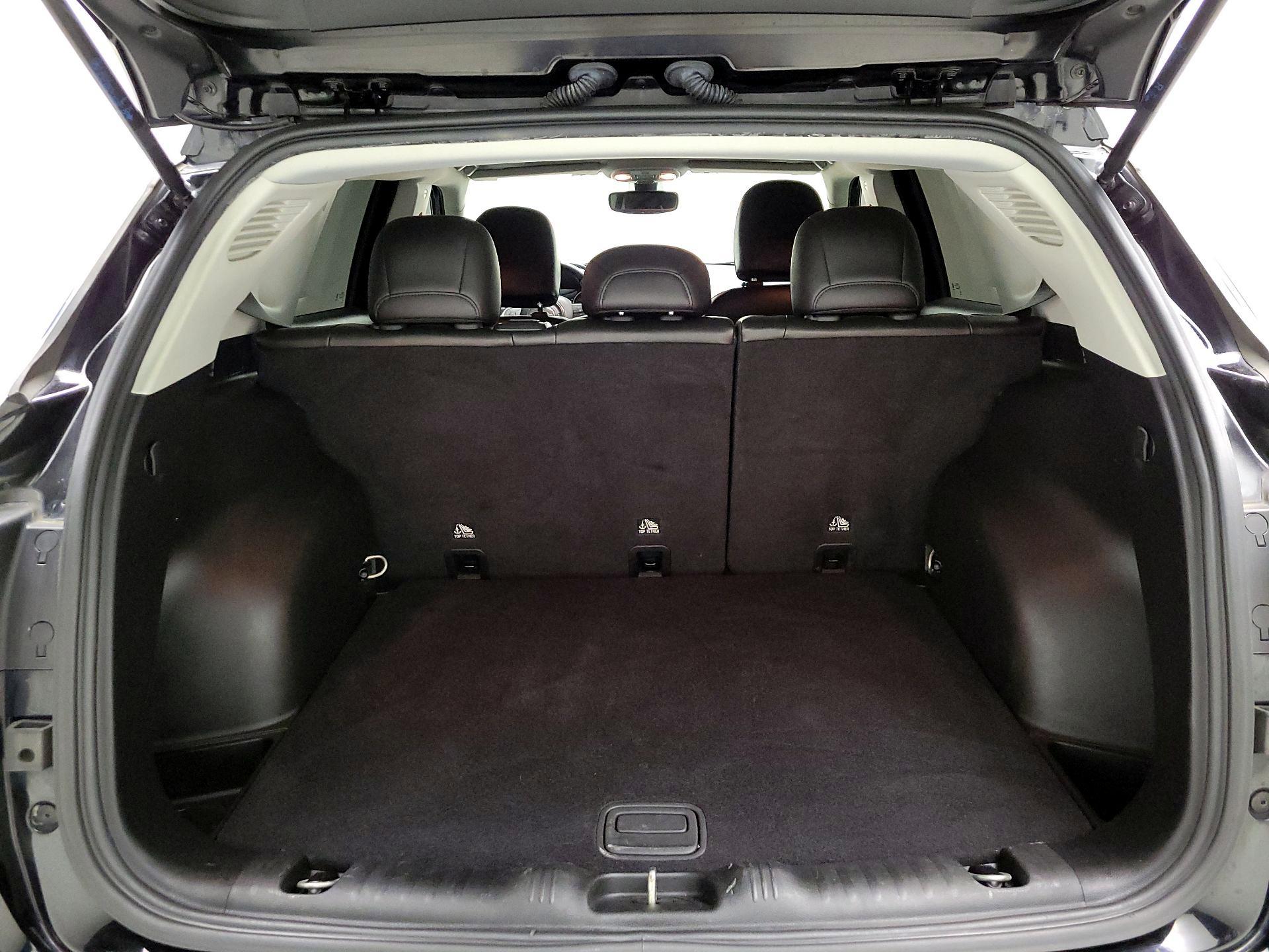 Thumbnail: 2020 Jeep Compass - 19