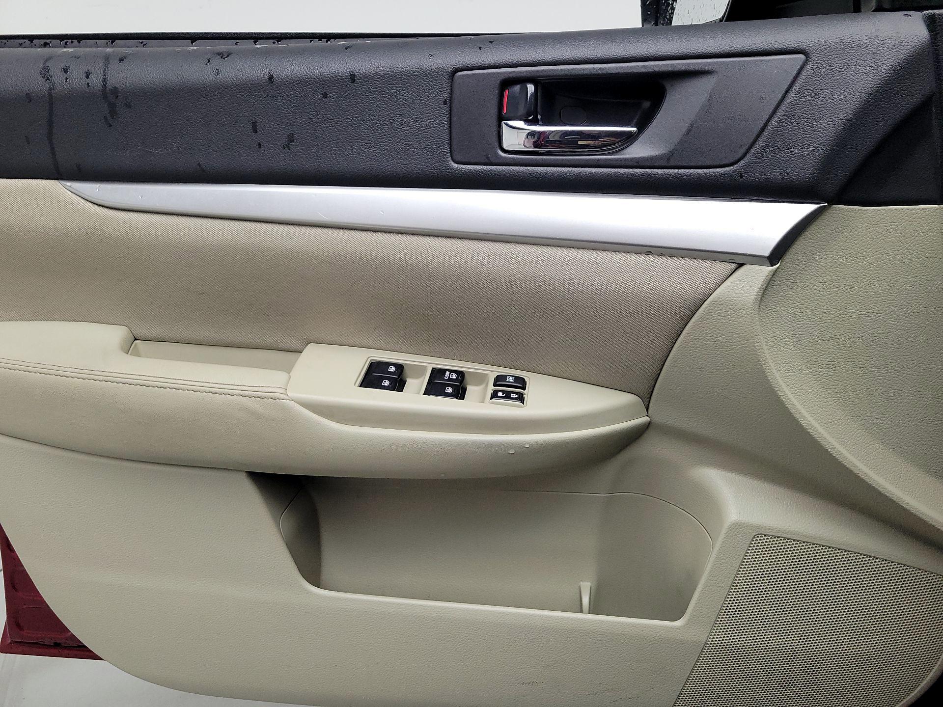 Thumbnail: 2014 Subaru Outback - 12