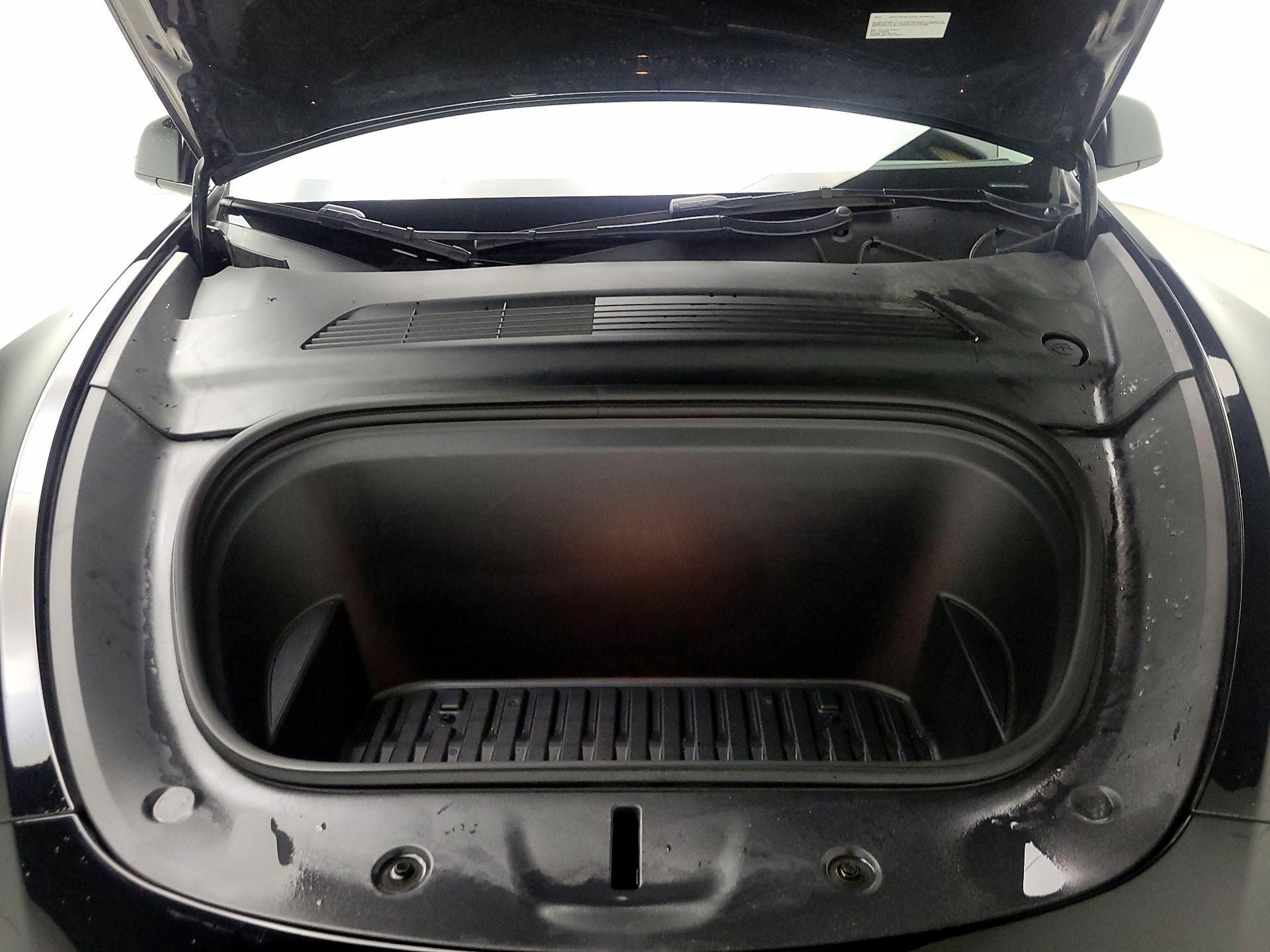 Thumbnail: 2023 Tesla Model Y - 19