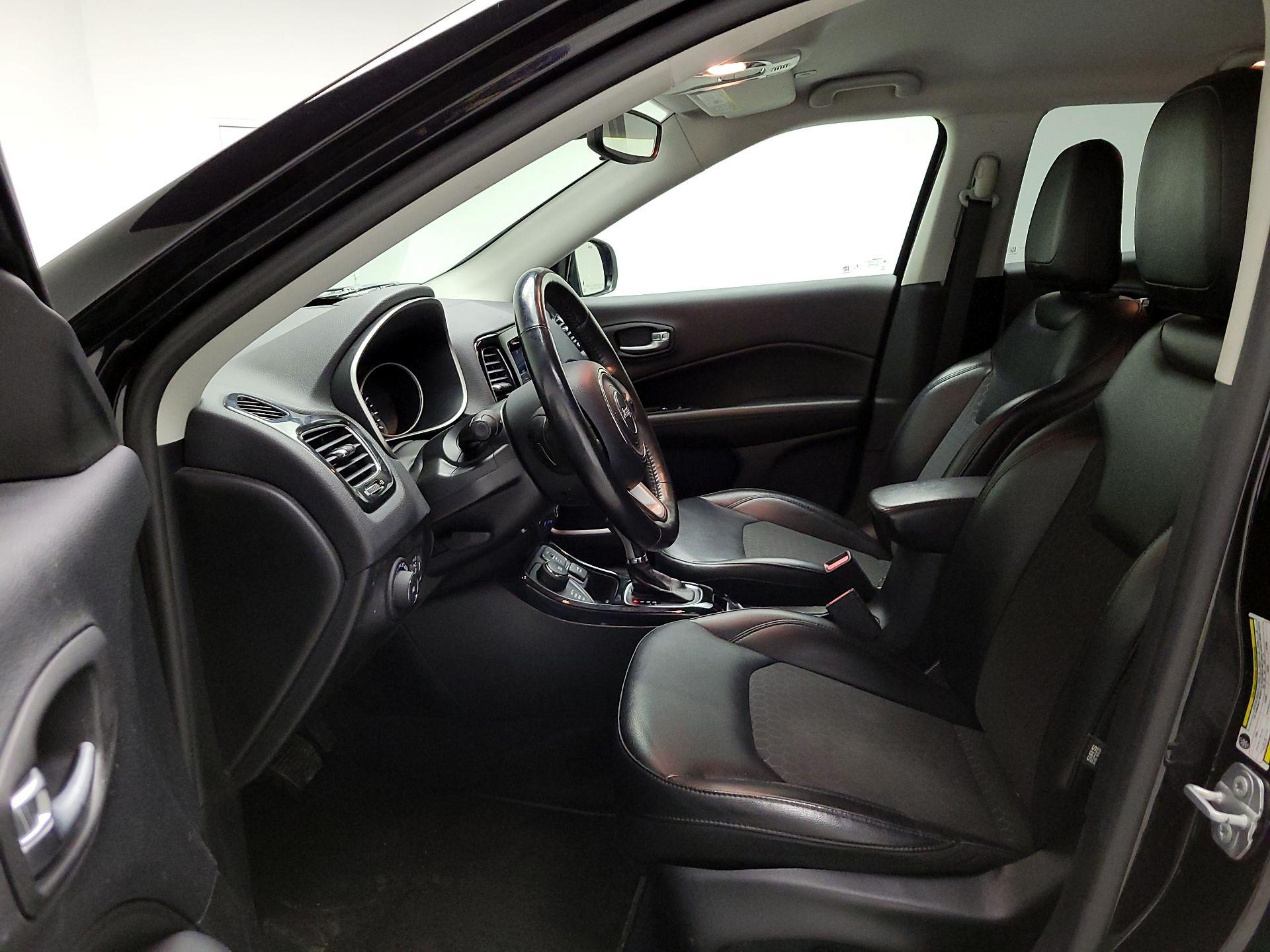 Thumbnail: 2019 Jeep Compass - 11