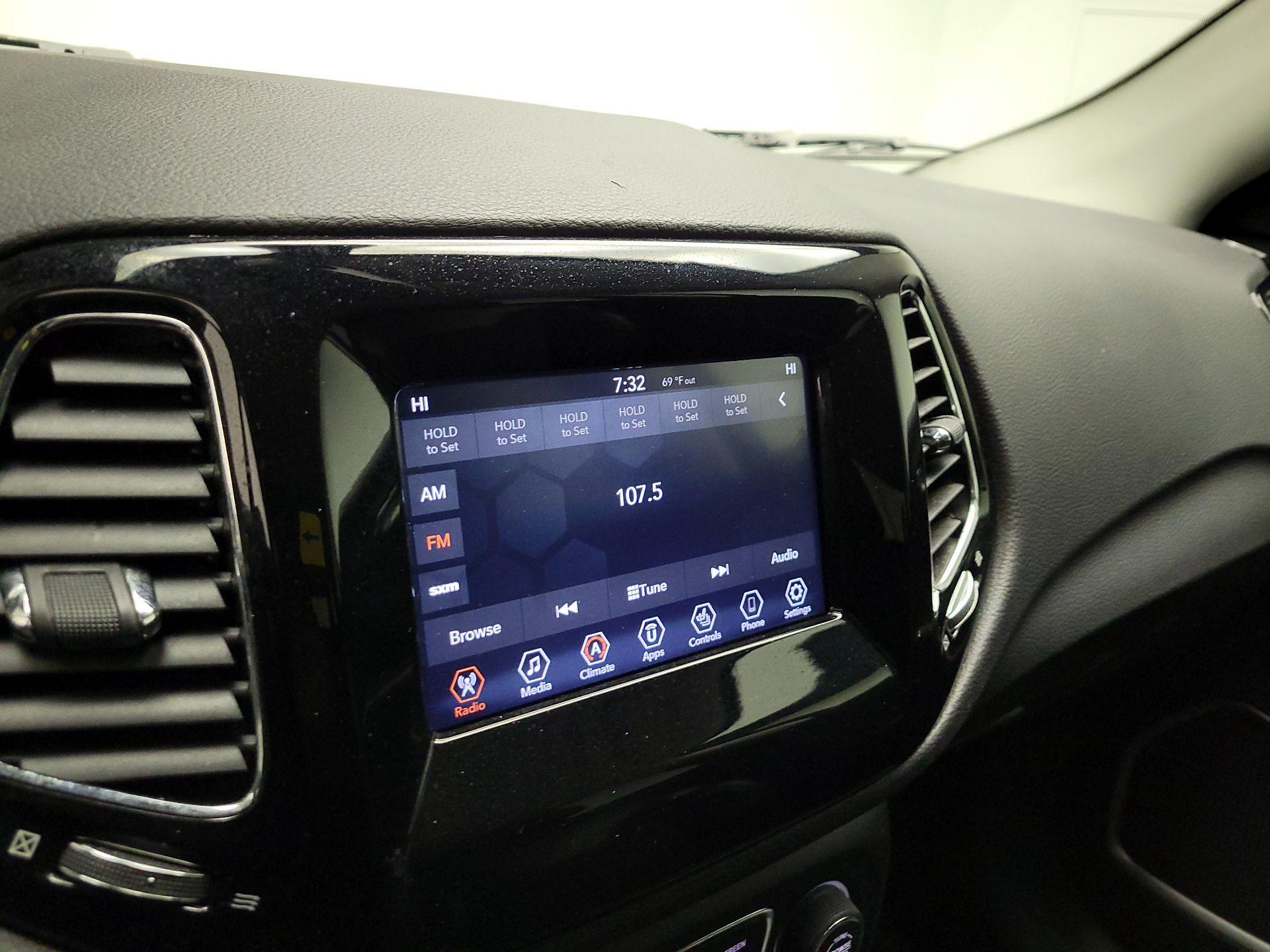 Thumbnail: 2019 Jeep Compass - 14