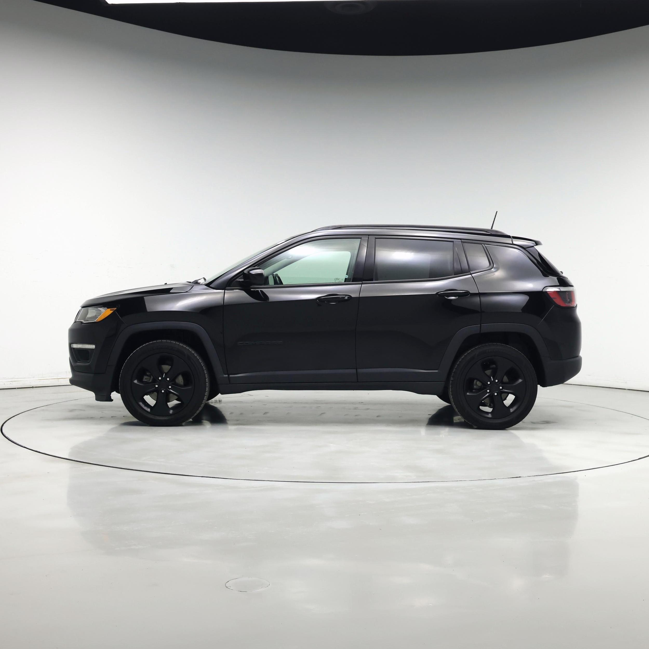 Thumbnail: 2019 Jeep Compass - 3