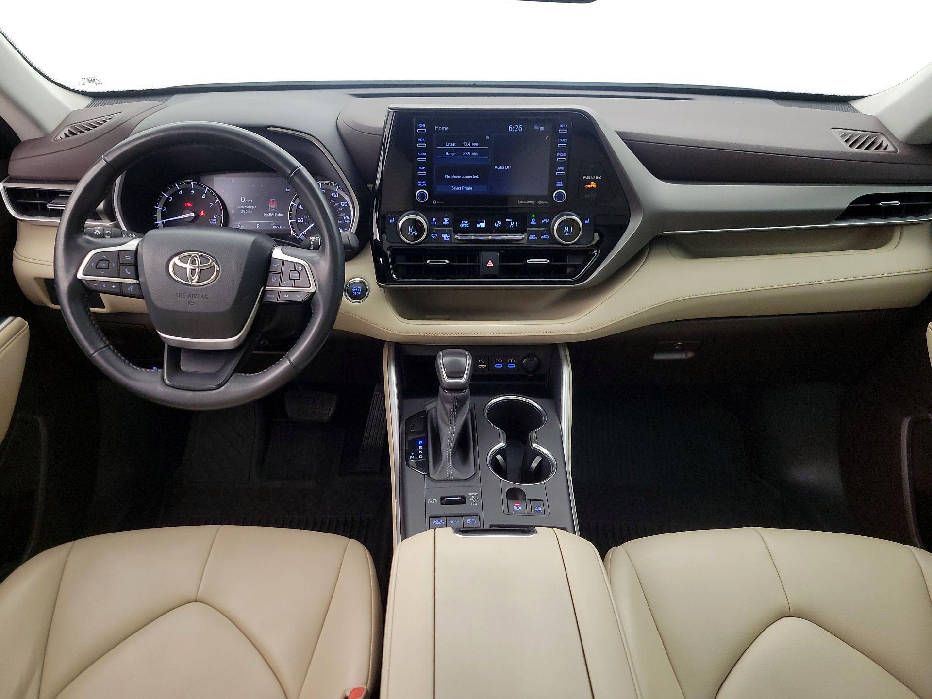 Thumbnail: 2022 Toyota Highlander - 9