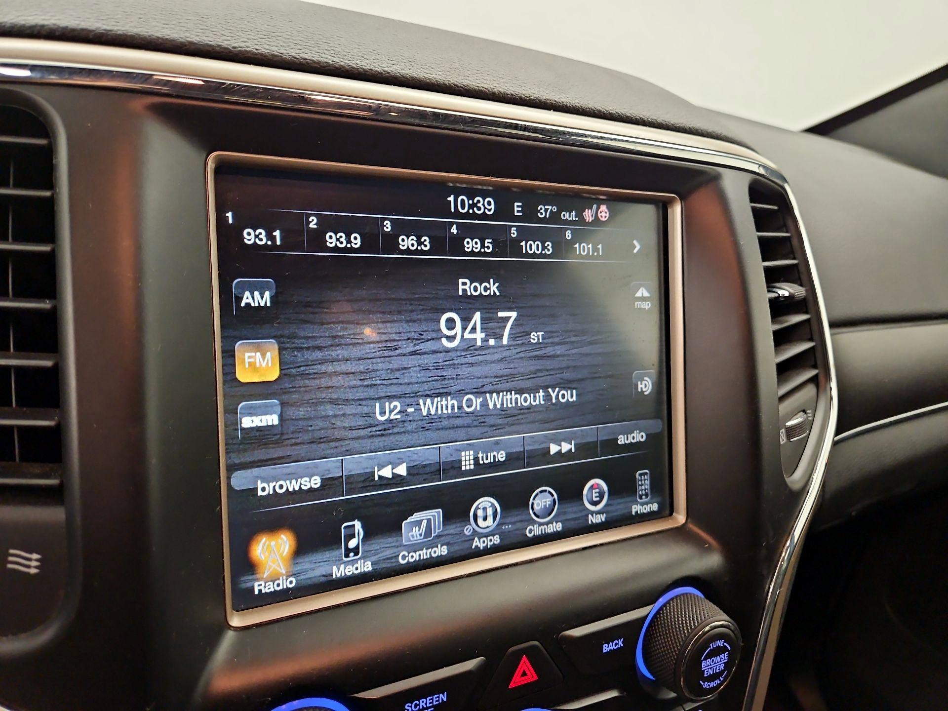 Thumbnail: 2017 Jeep Grand Cherokee - 16