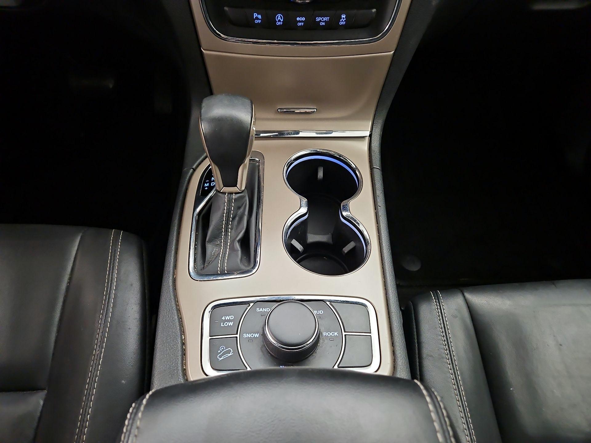 Thumbnail: 2017 Jeep Grand Cherokee - 18