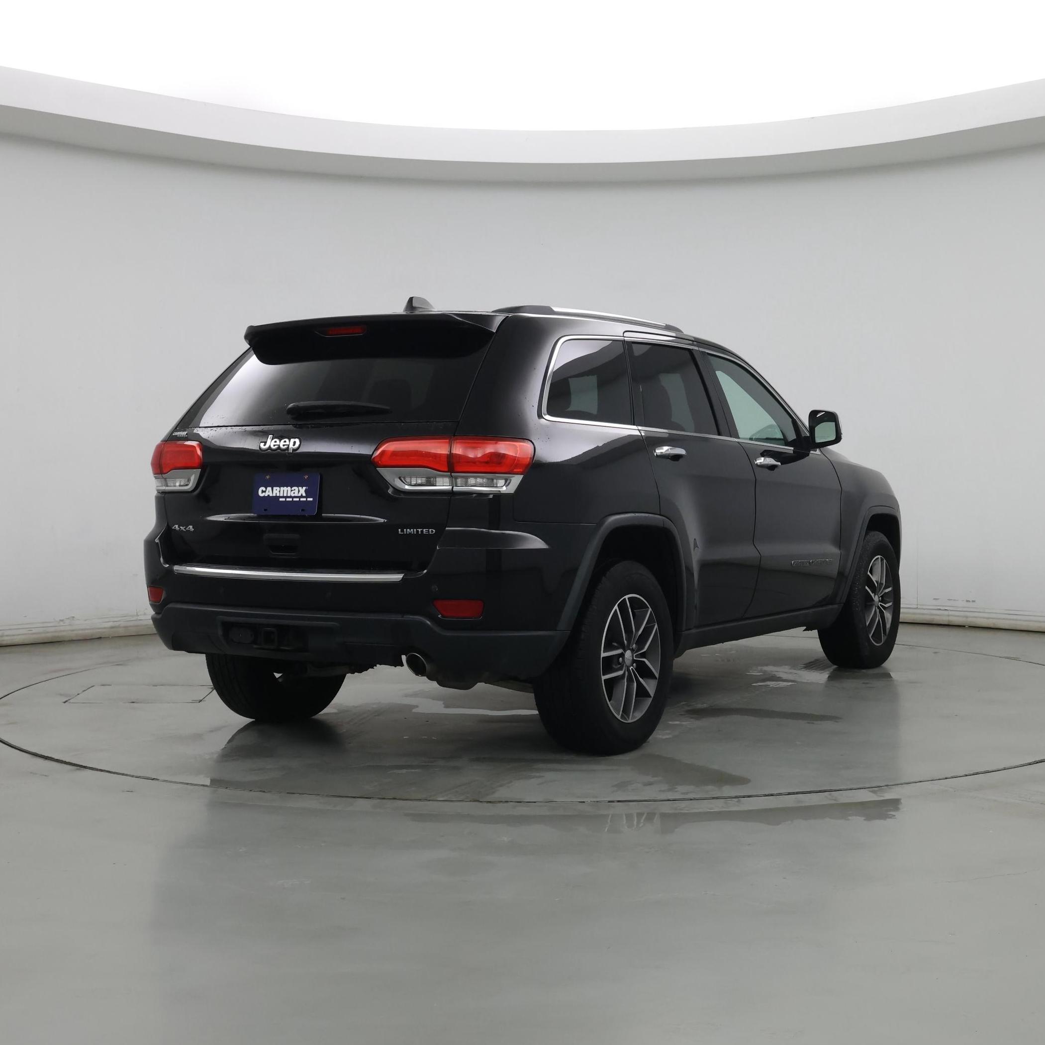 Thumbnail: 2017 Jeep Grand Cherokee - 8