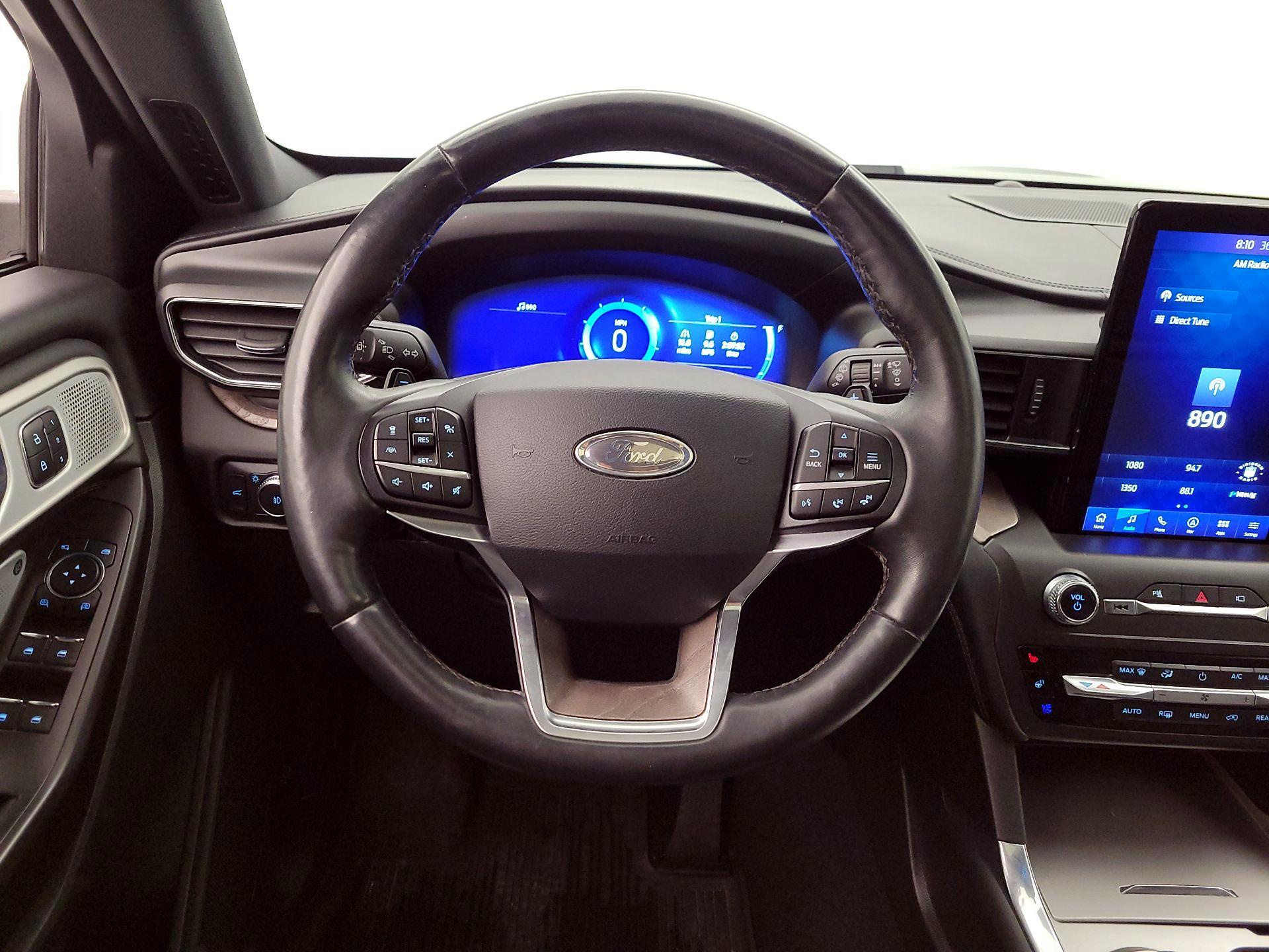 Thumbnail: 2020 Ford Explorer - 10