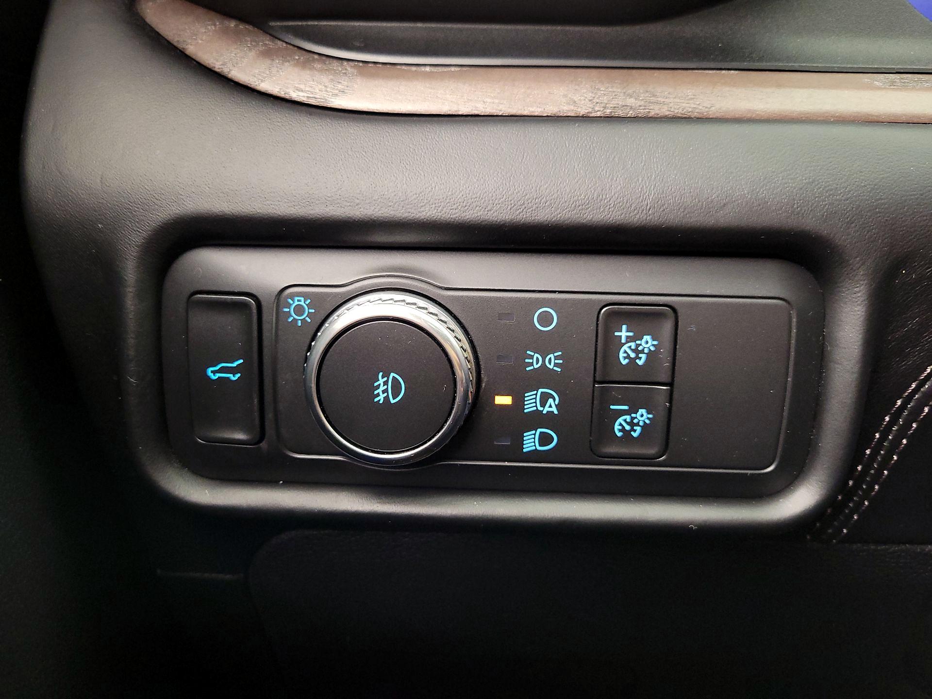 Thumbnail: 2020 Ford Explorer - 13