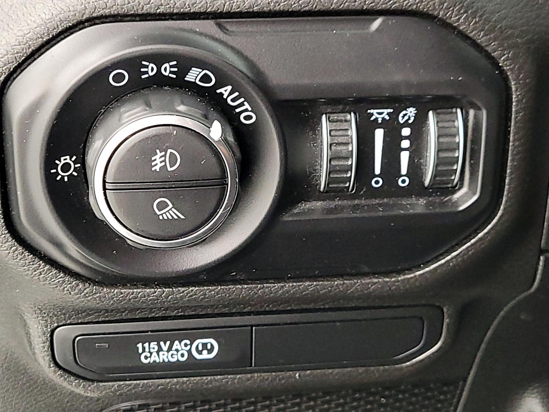 Thumbnail: 2020 Jeep Gladiator - 13