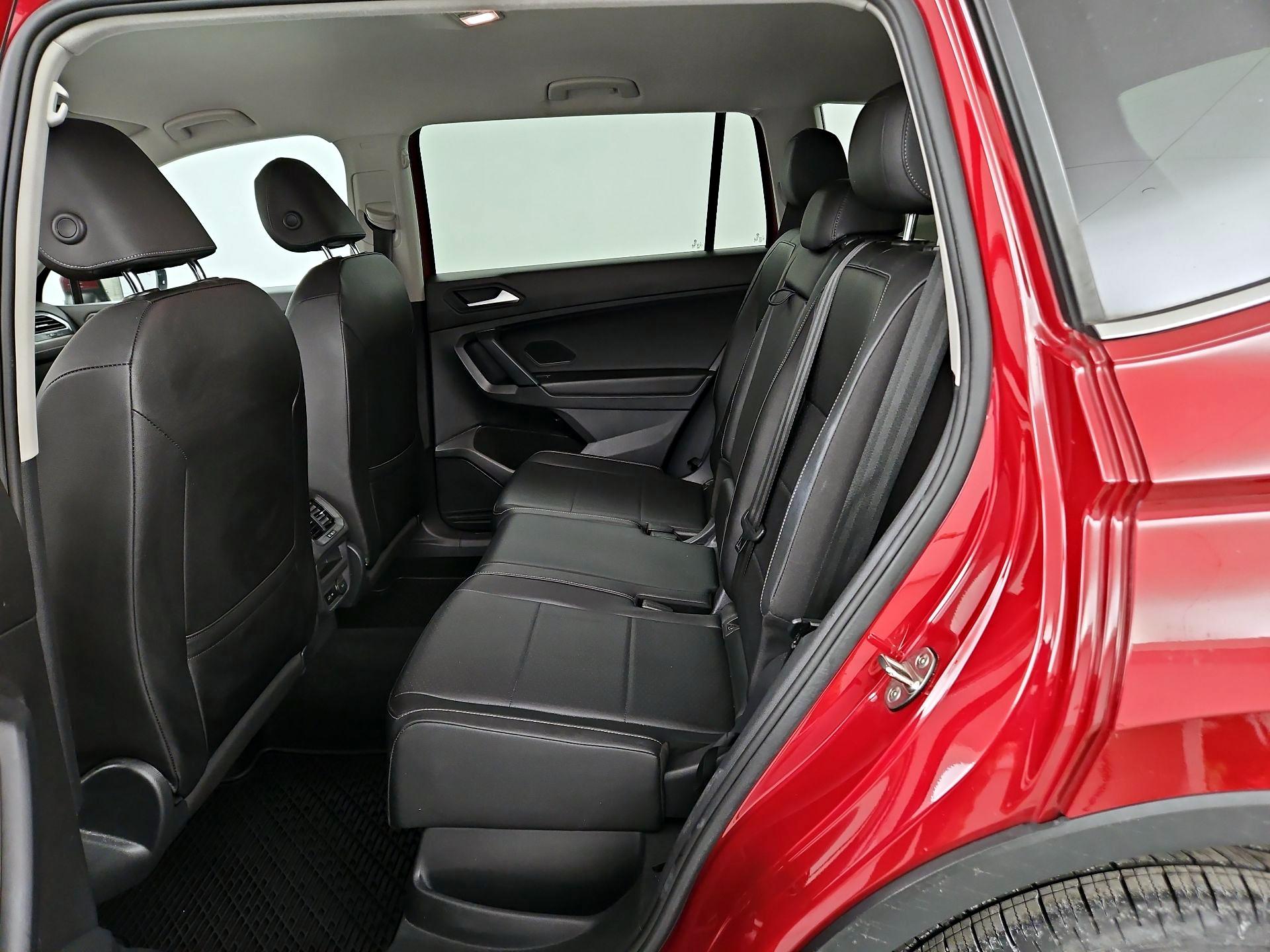 Thumbnail: 2019 Volkswagen Tiguan - 19