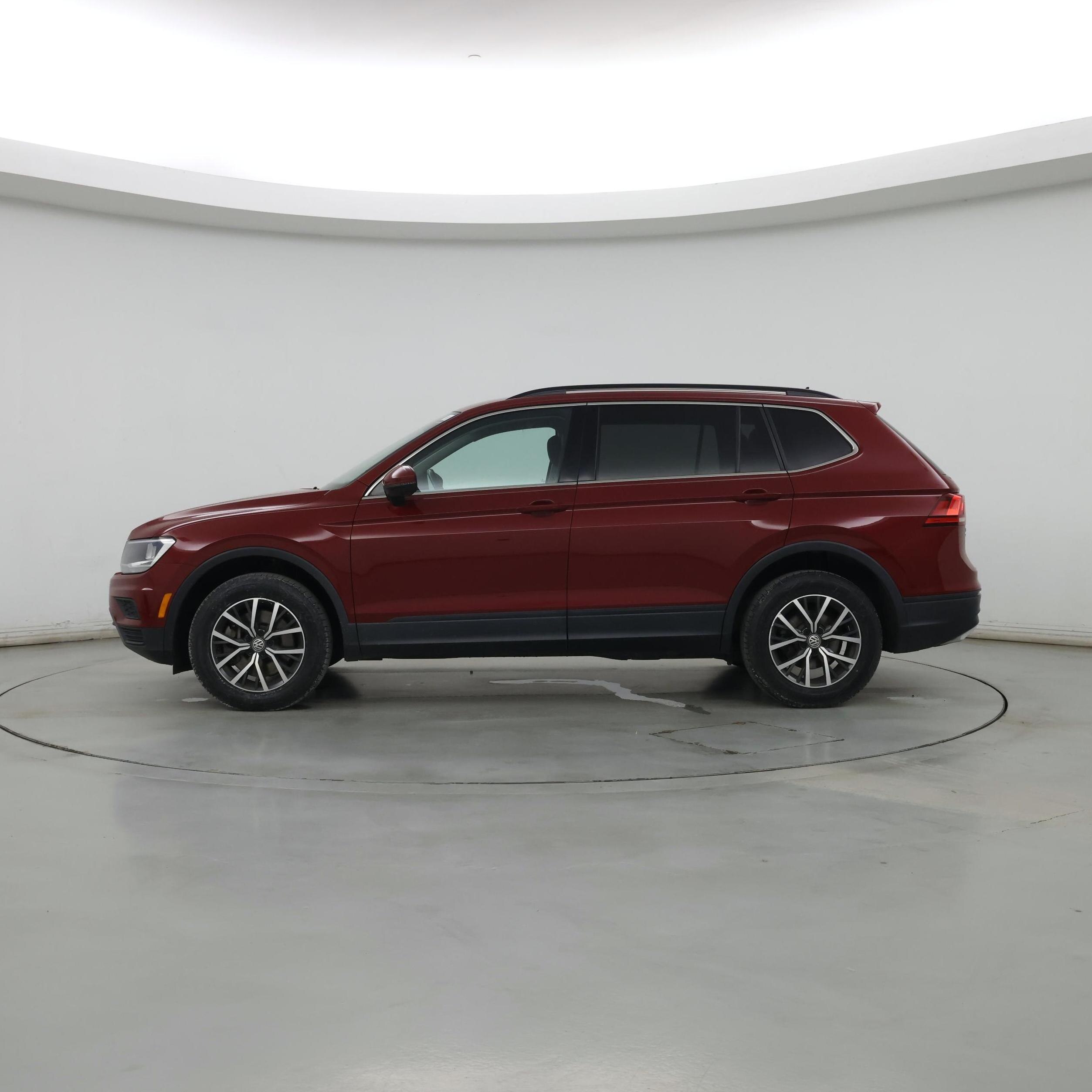 Thumbnail: 2019 Volkswagen Tiguan - 3