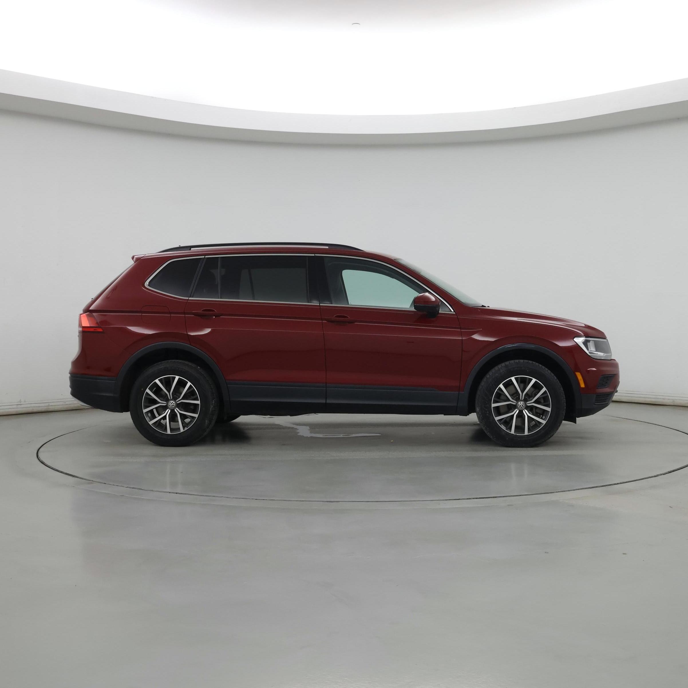 Thumbnail: 2019 Volkswagen Tiguan - 7