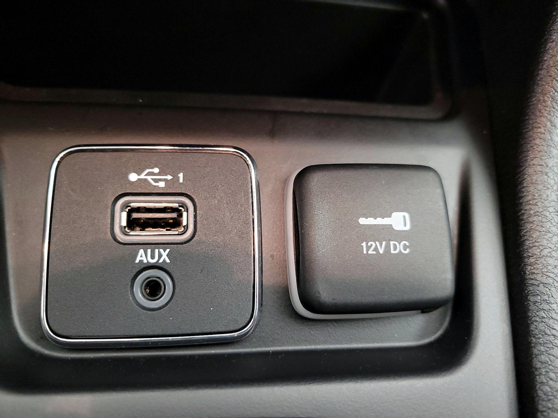 Thumbnail: 2020 Jeep Cherokee - 18