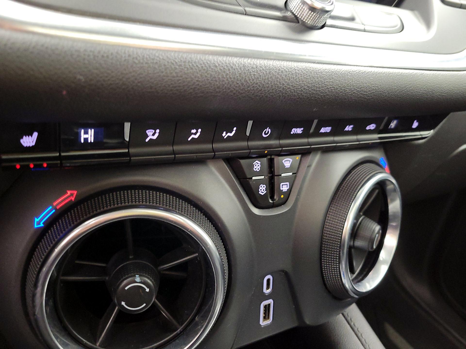 Thumbnail: 2021 Chevrolet Blazer - 16