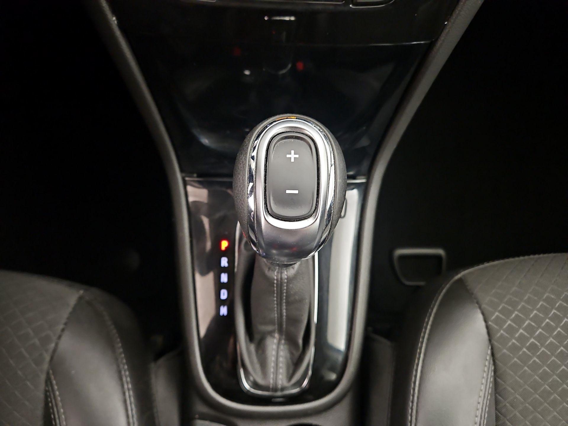 Thumbnail: 2018 Buick Encore - 17