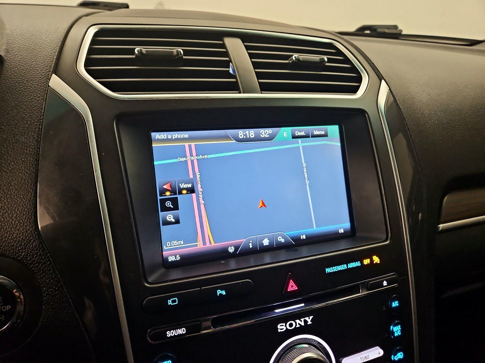 Thumbnail: 2016 Ford Explorer - 14