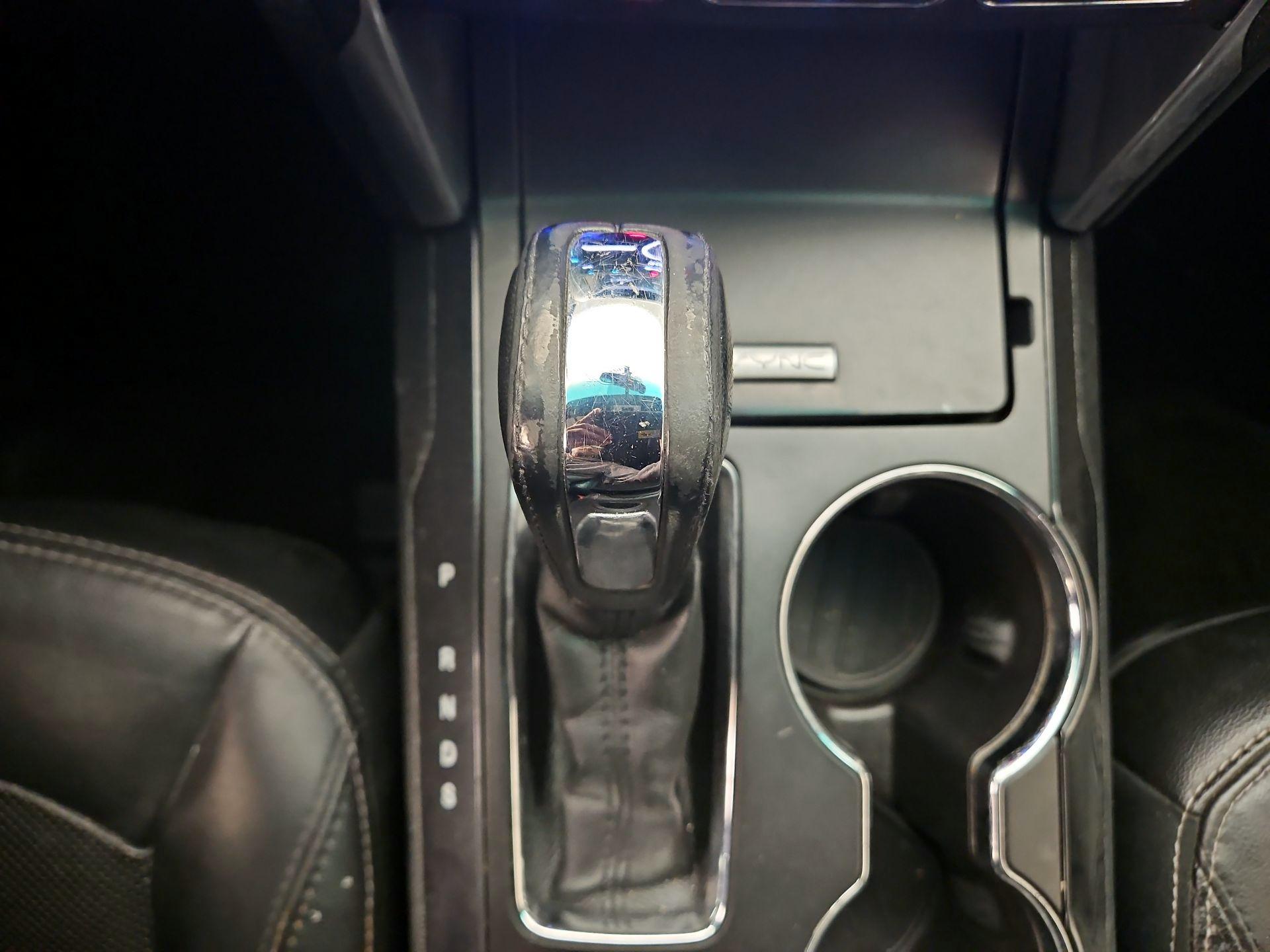 Thumbnail: 2016 Ford Explorer - 18