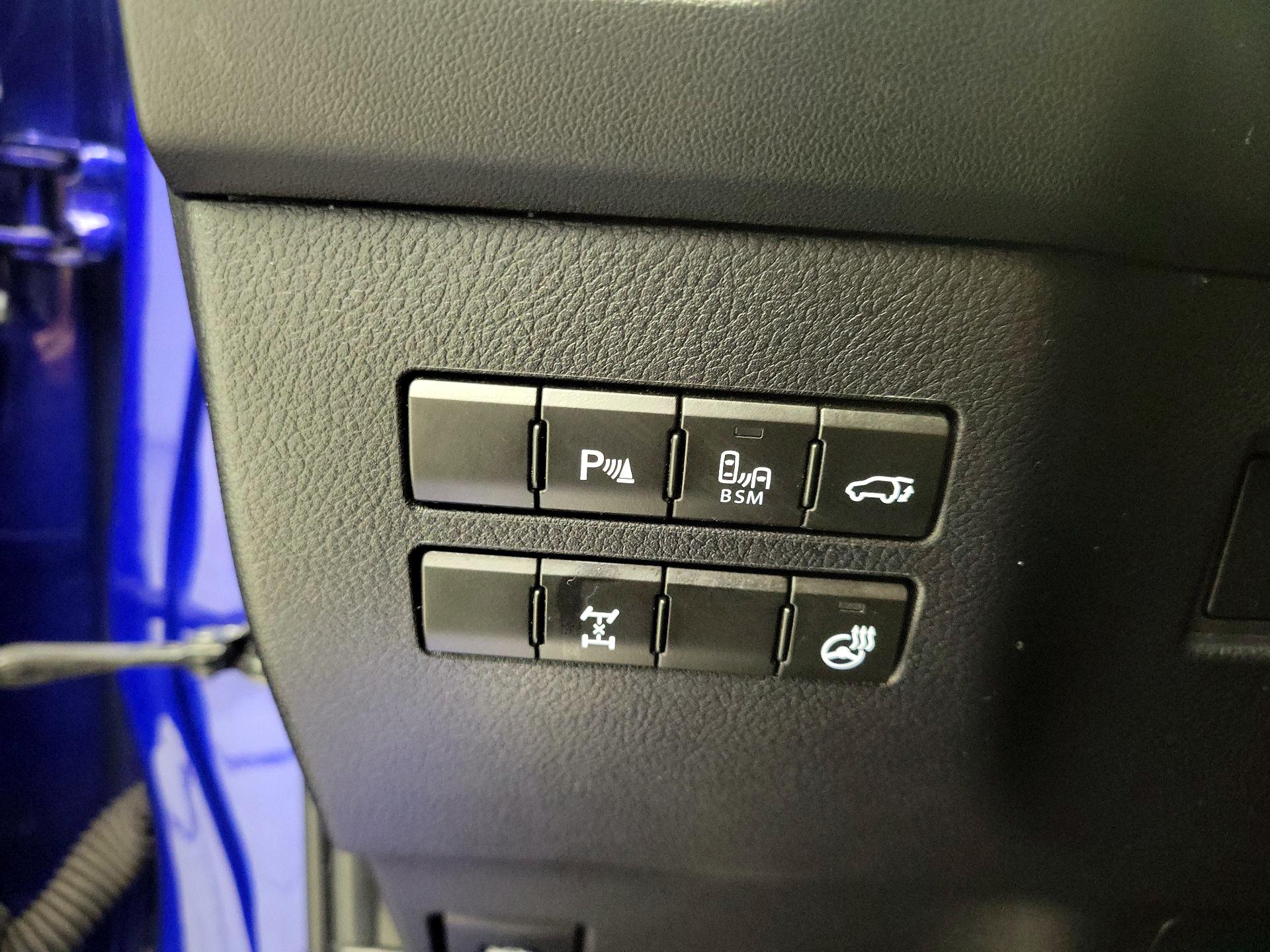 Thumbnail: 2017 Lexus NX - 13