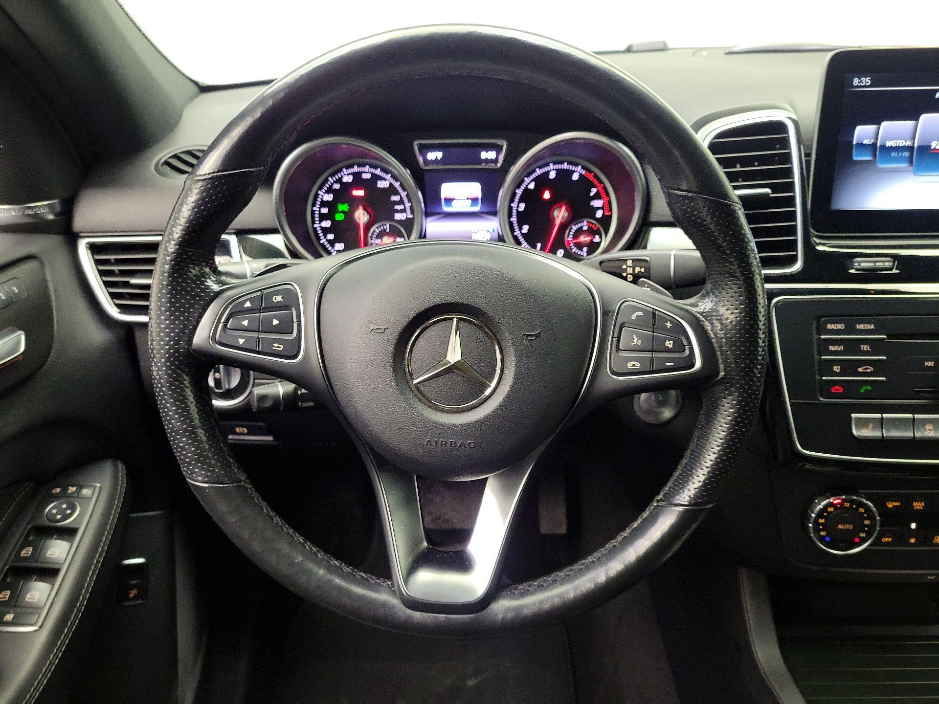 Thumbnail: 2017 Mercedes-Benz GLE - 10