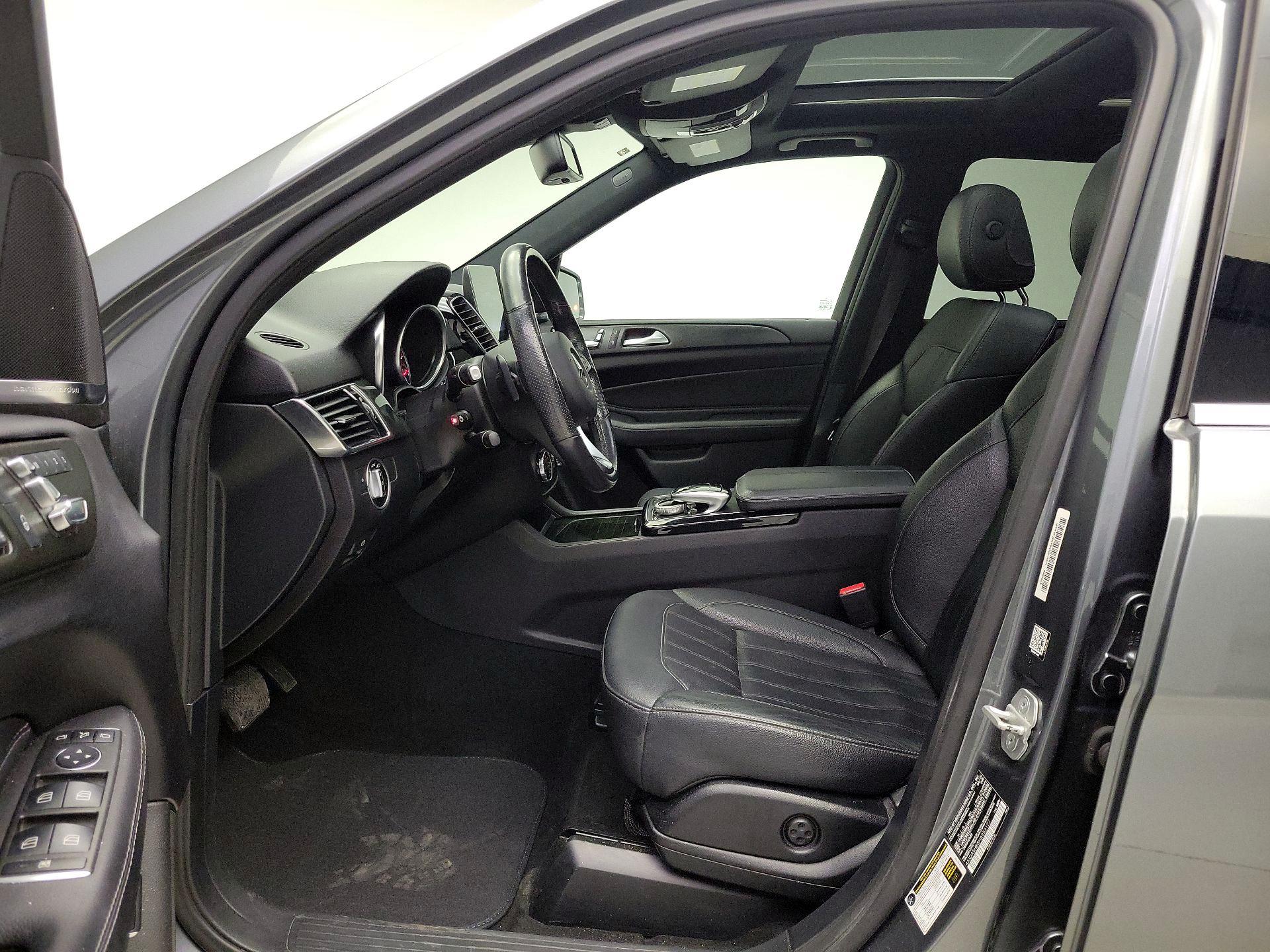 Thumbnail: 2017 Mercedes-Benz GLE - 11