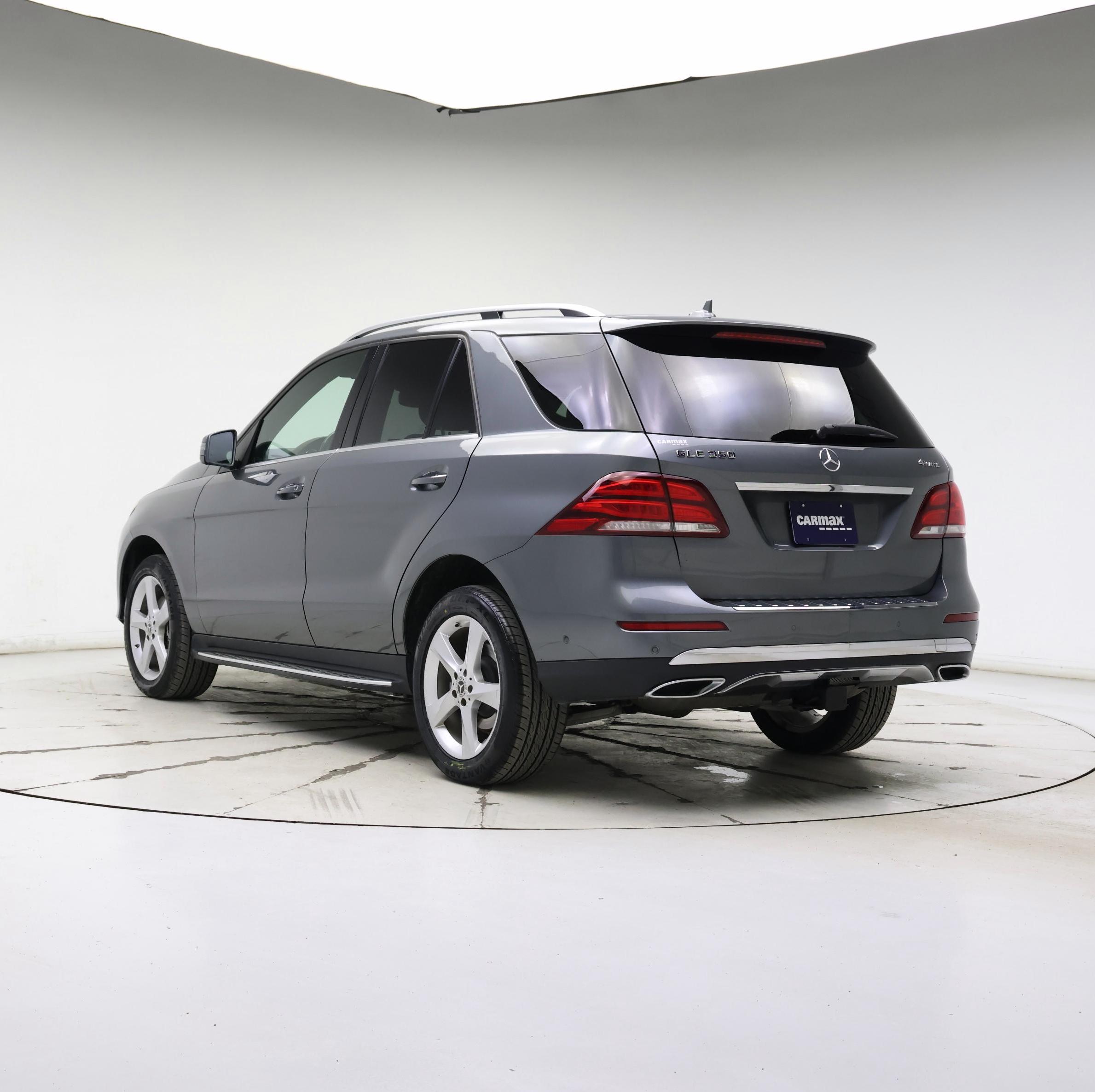 Thumbnail: 2017 Mercedes-Benz GLE - 2