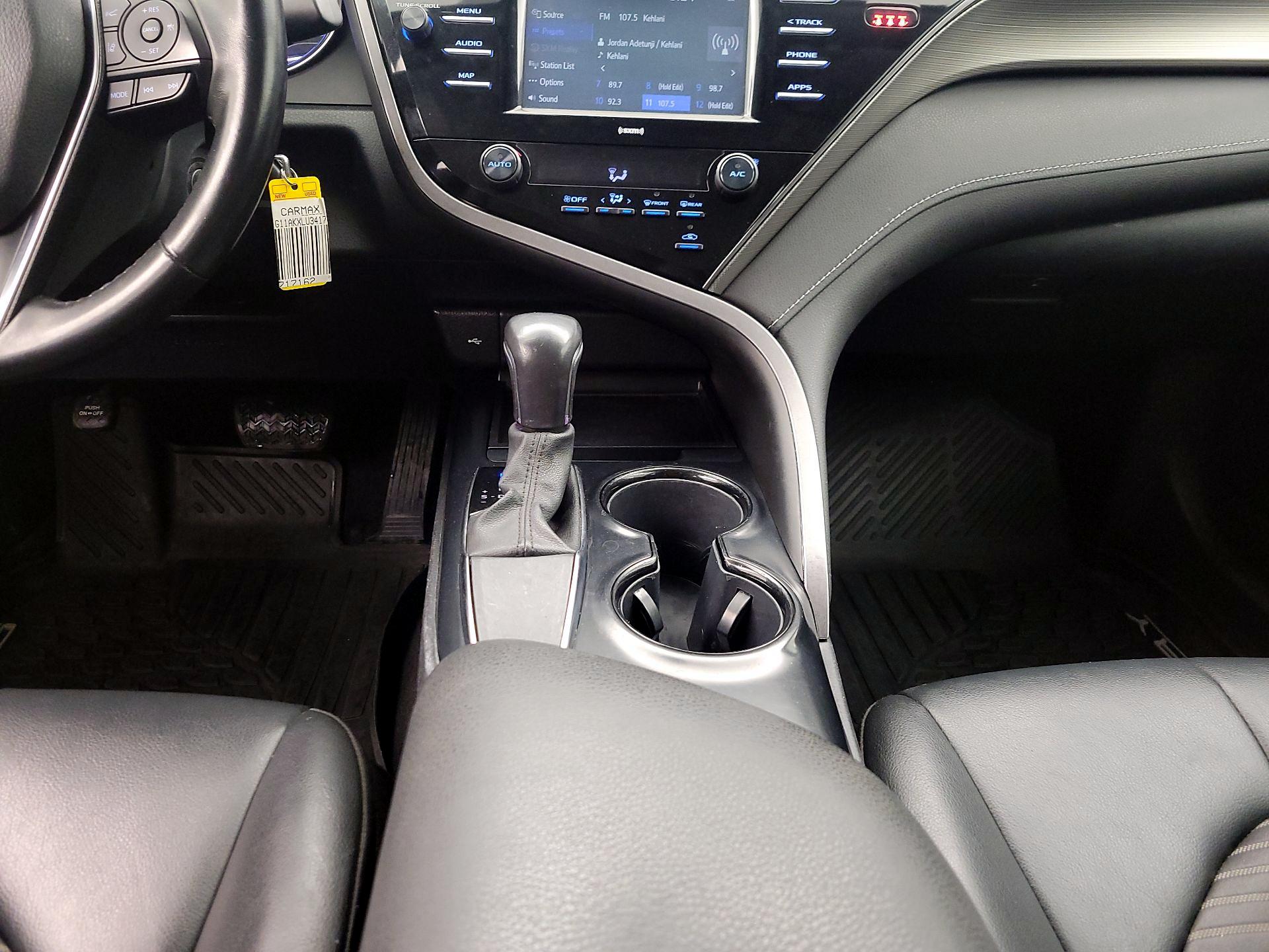 Thumbnail: 2020 Toyota Camry - 17