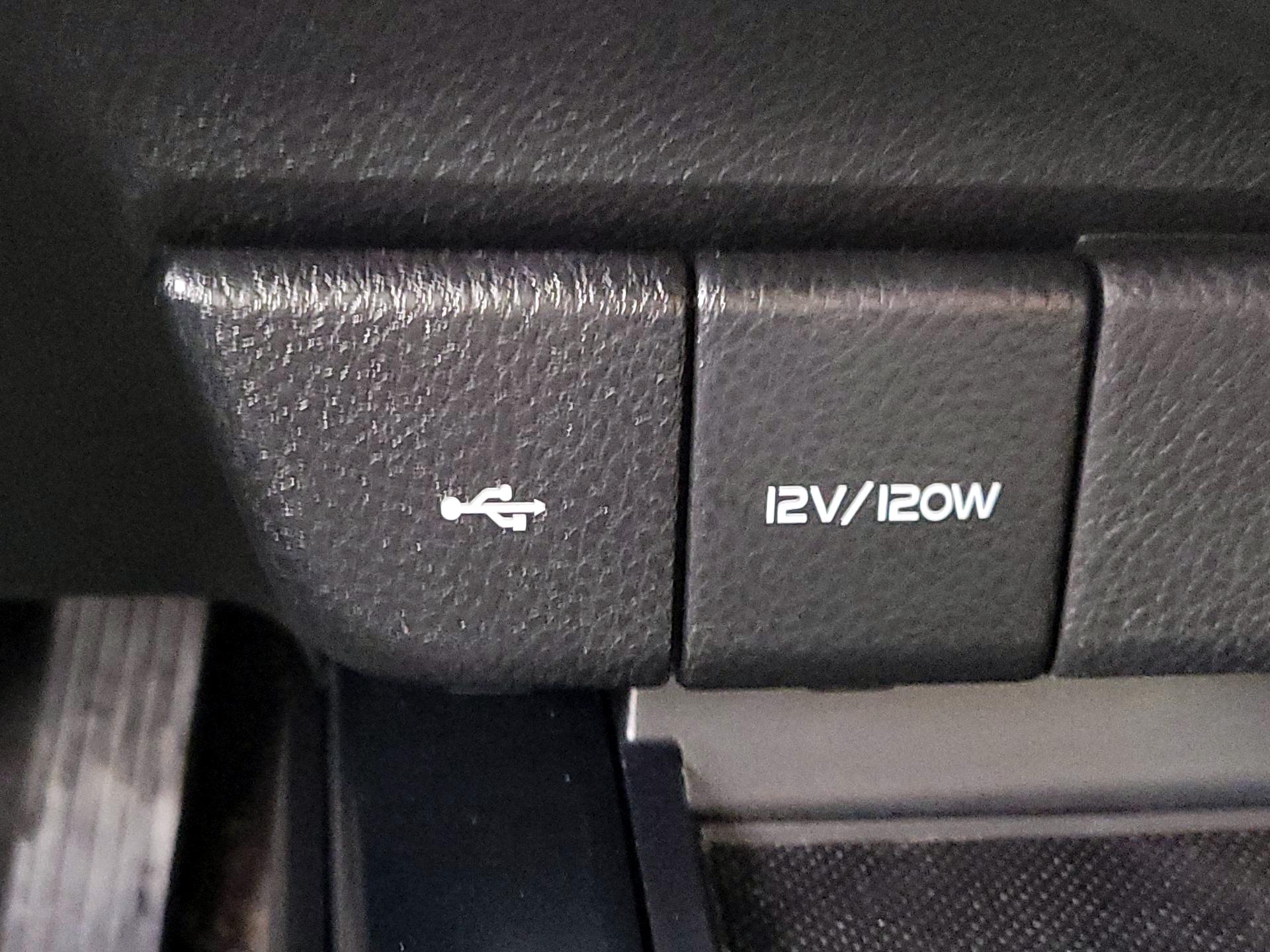 Thumbnail: 2020 Toyota Camry - 18