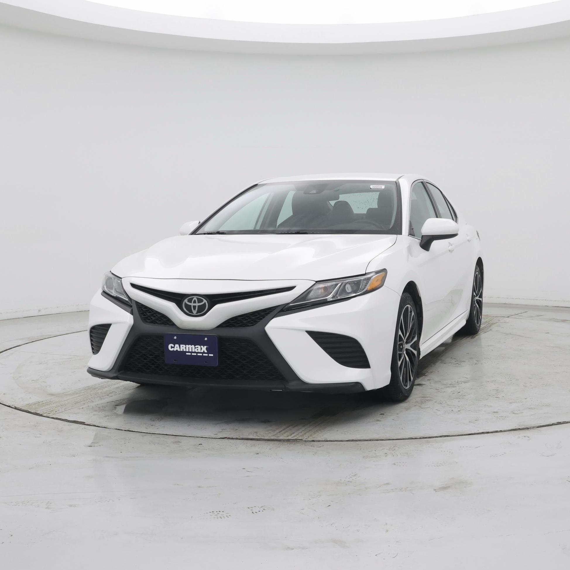 Thumbnail: 2020 Toyota Camry - 4