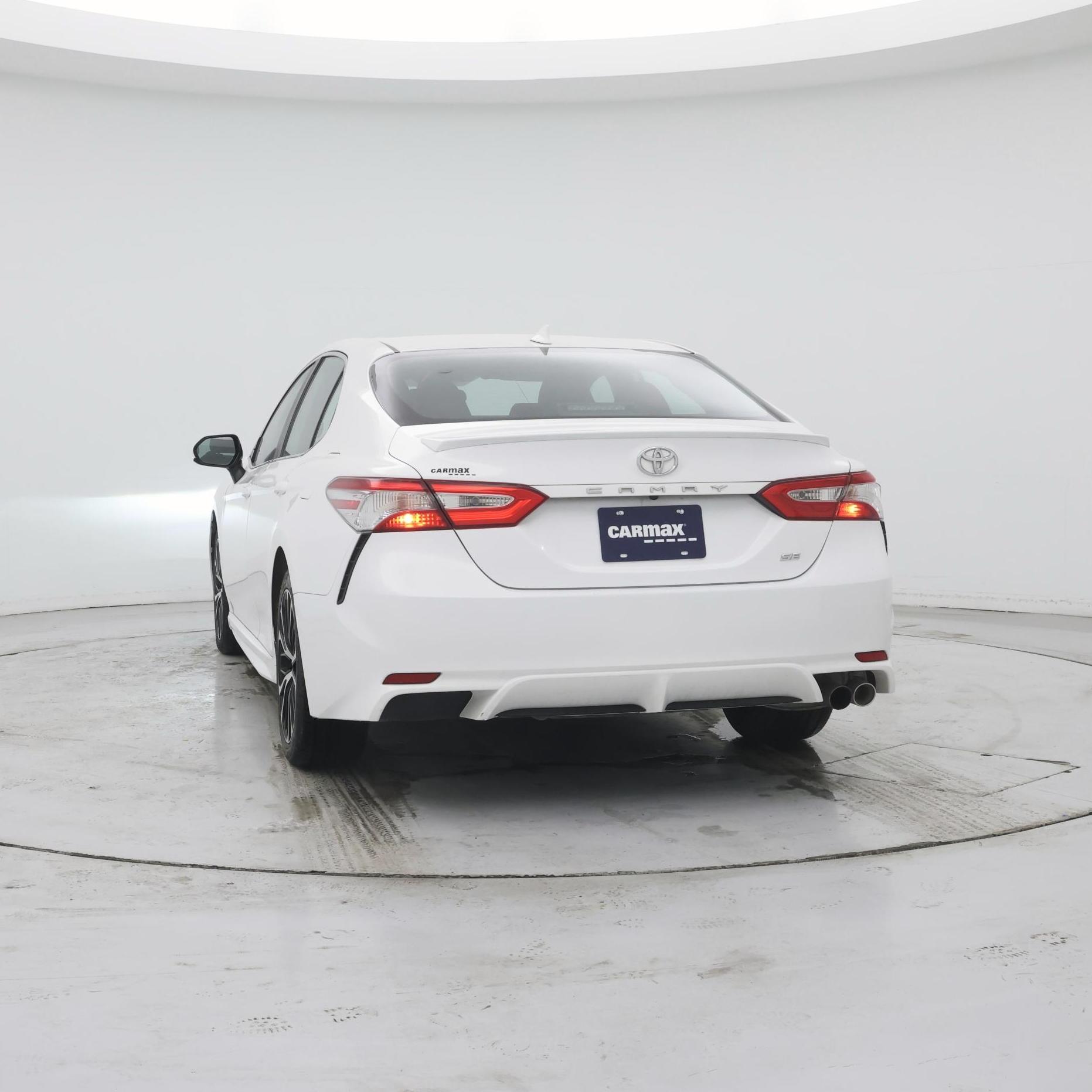 Thumbnail: 2020 Toyota Camry - 6