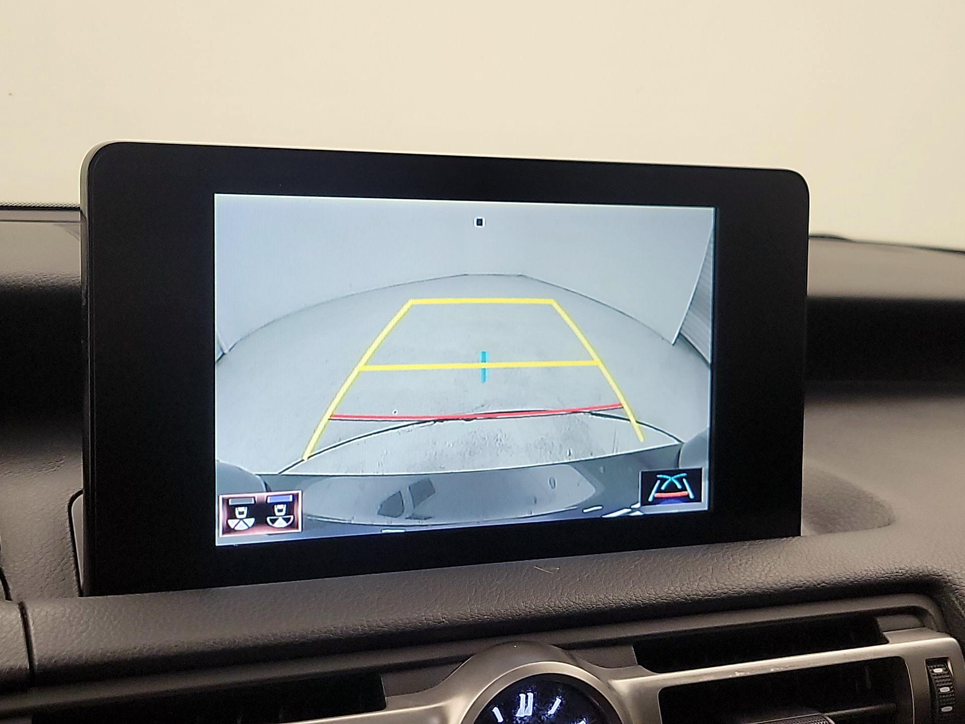 Thumbnail: 2021 Lexus IS - 14