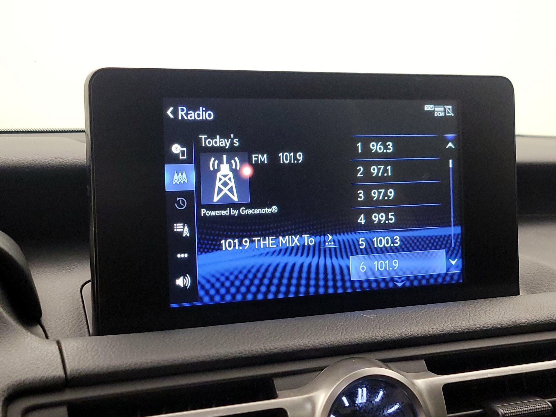 Thumbnail: 2021 Lexus IS - 15