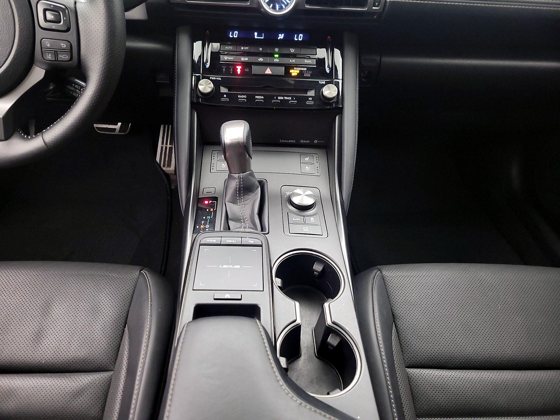 Thumbnail: 2021 Lexus IS - 17