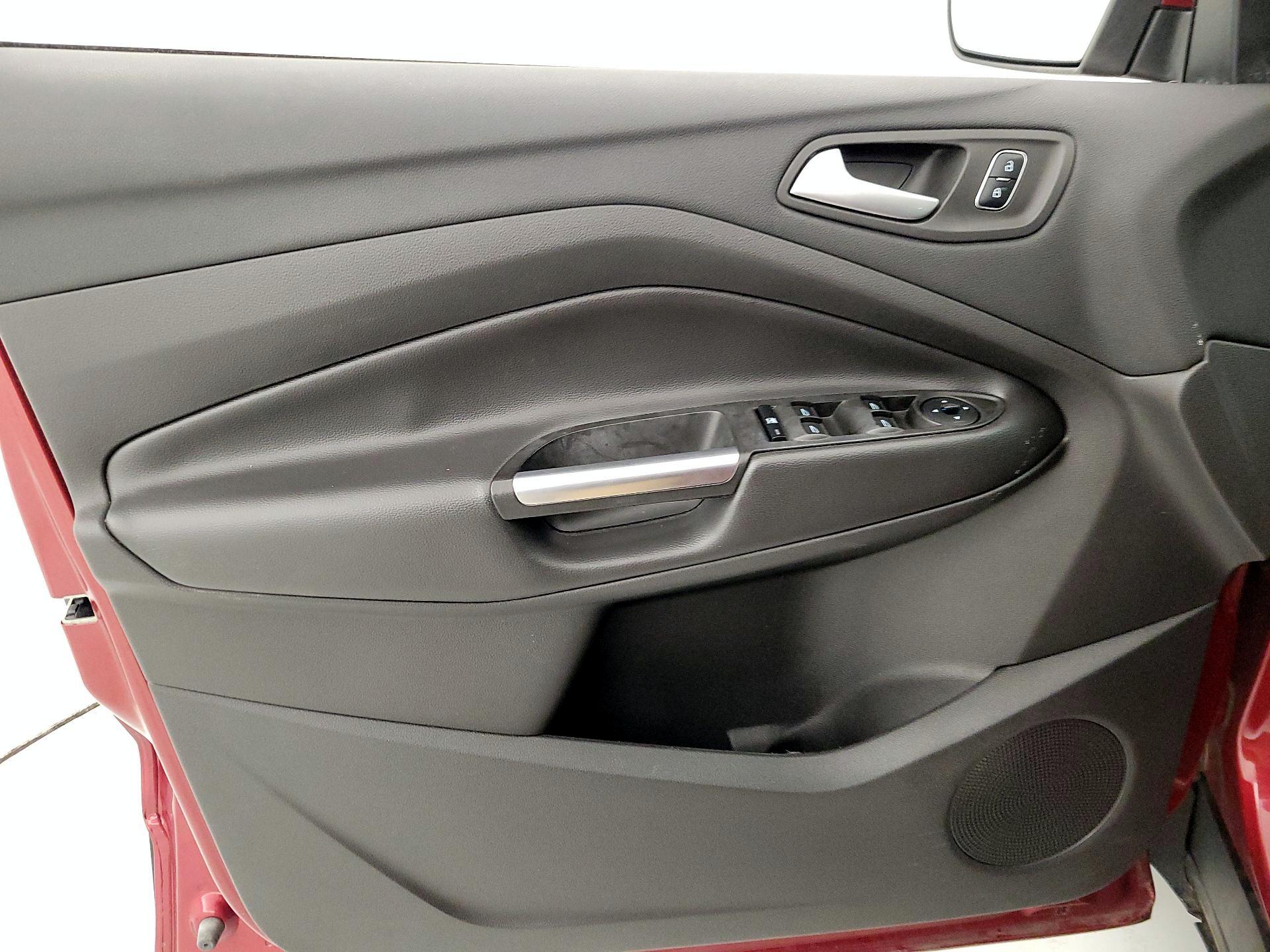 Thumbnail: 2017 Ford Escape - 12