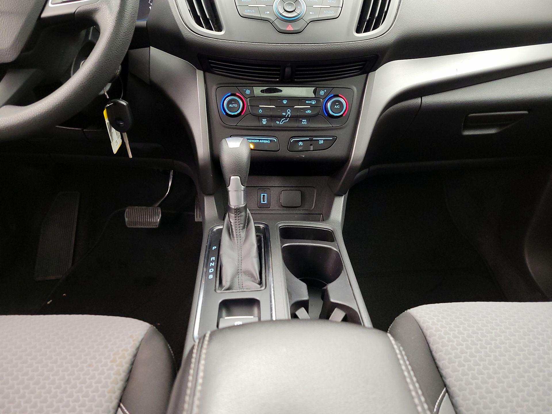 Thumbnail: 2017 Ford Escape - 17