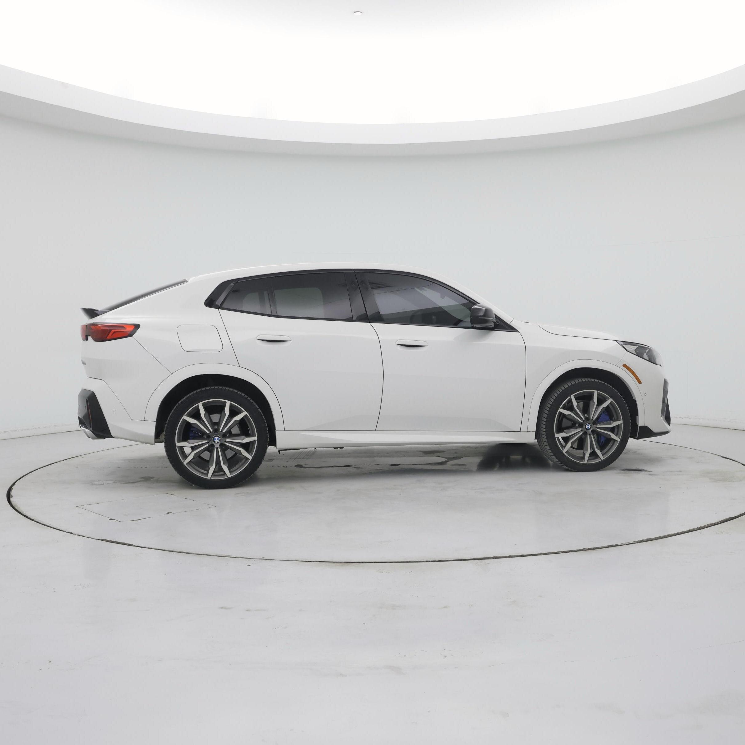 Thumbnail: 2024 BMW X2 - 7