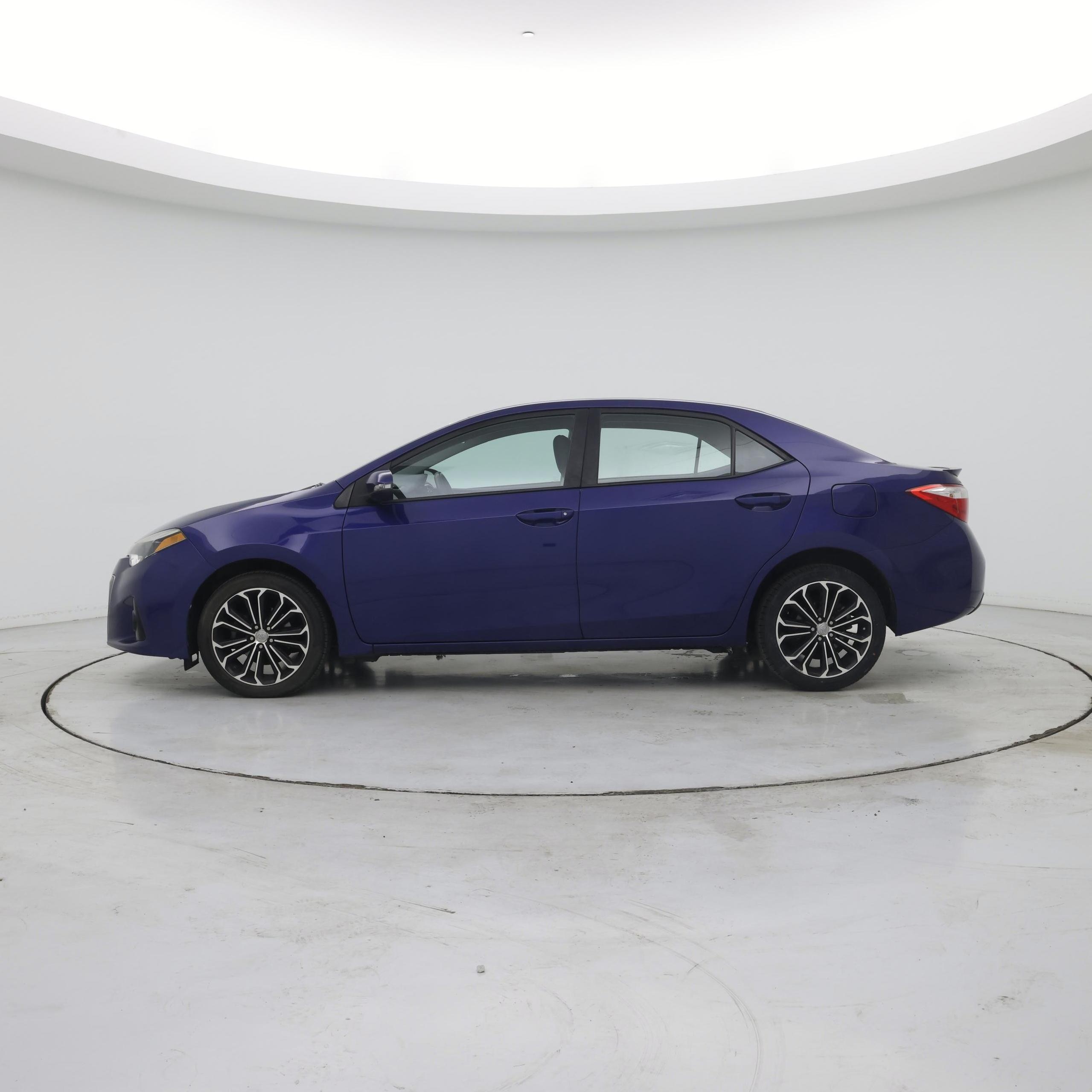 Thumbnail: 2015 Toyota Corolla - 3