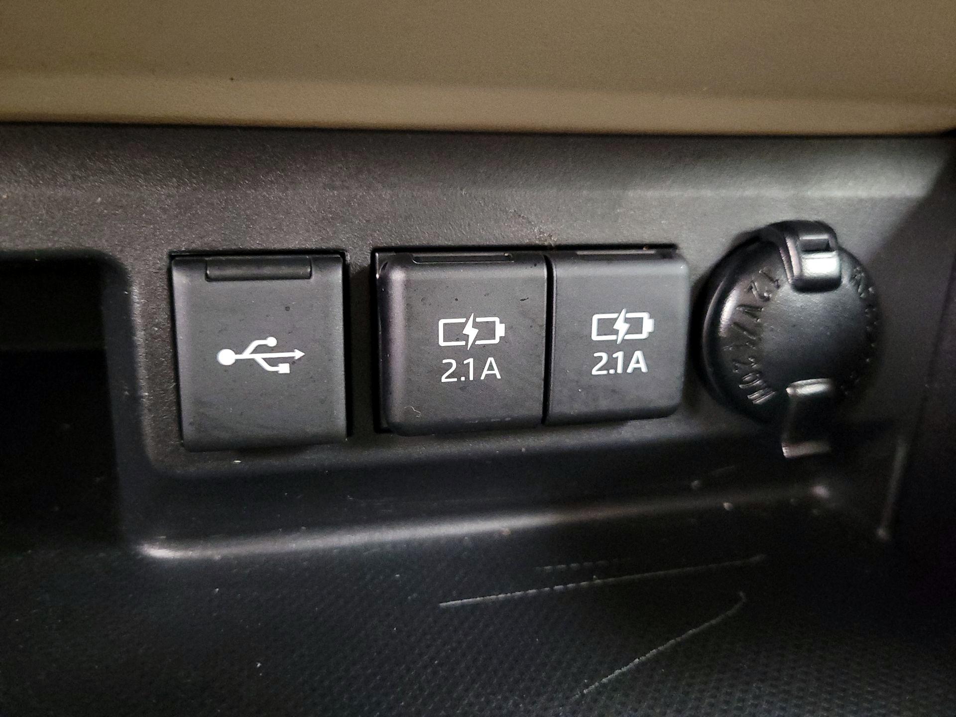 Thumbnail: 2021 Toyota Highlander - 19