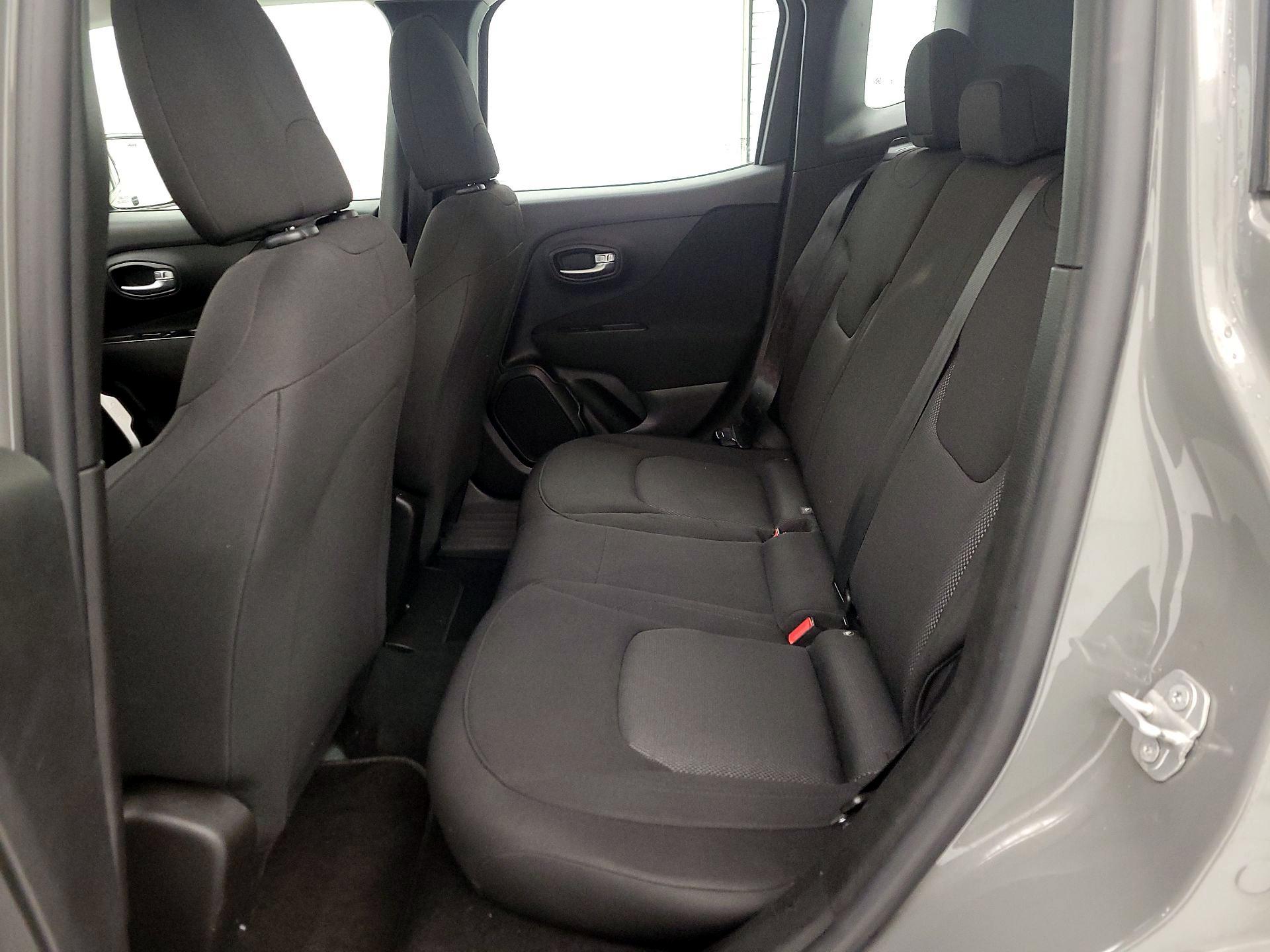 Thumbnail: 2020 Jeep Renegade - 19