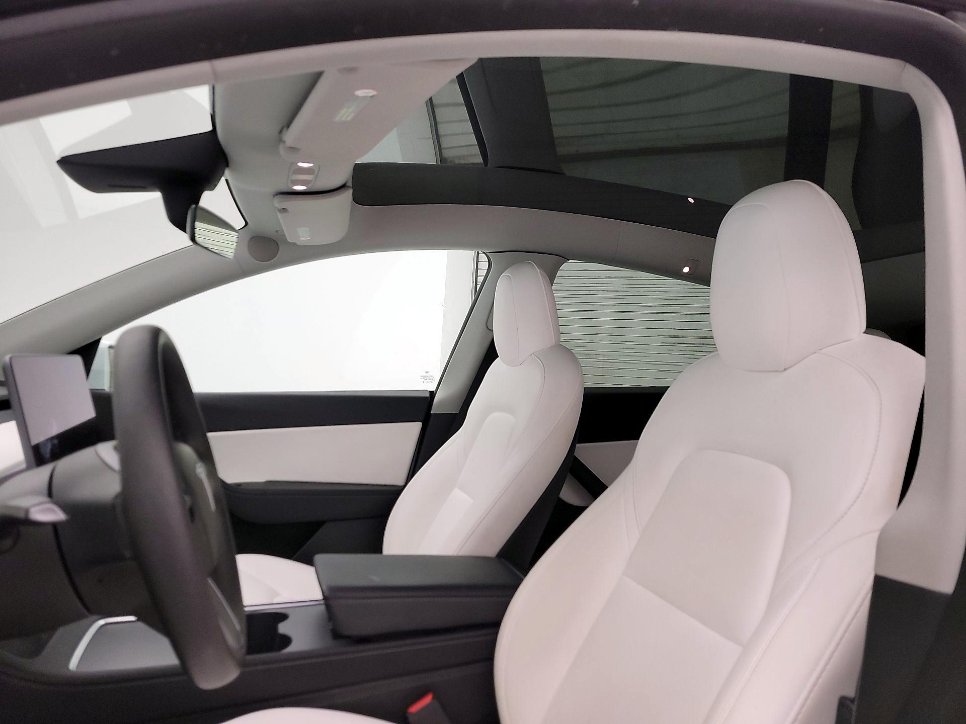 Thumbnail: 2022 Tesla Model Y - 18