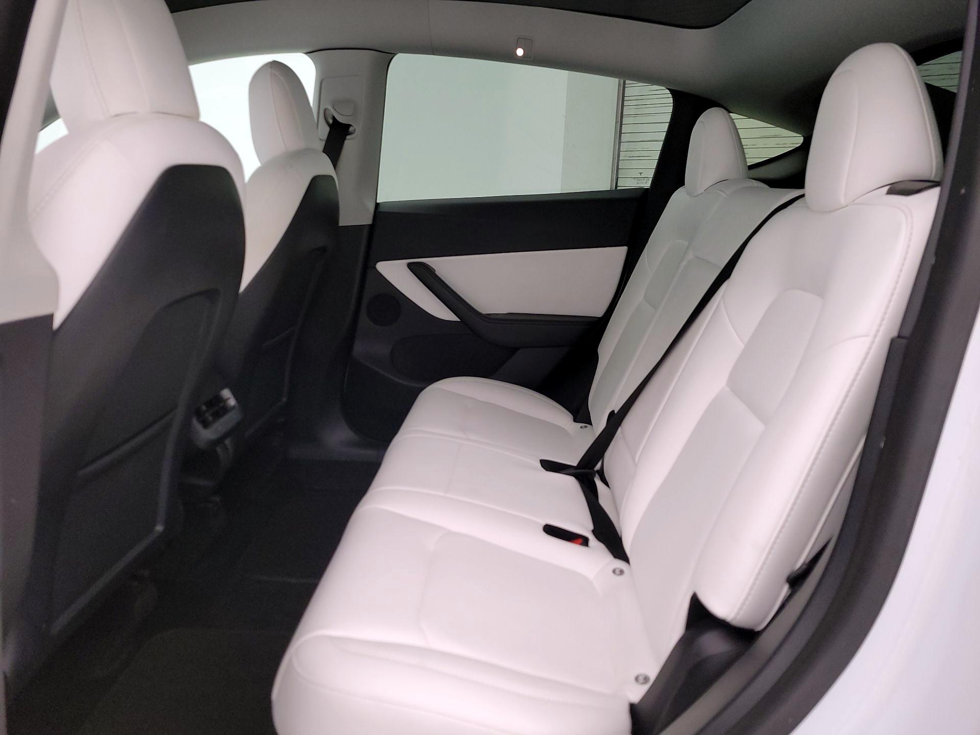 Thumbnail: 2022 Tesla Model Y - 19